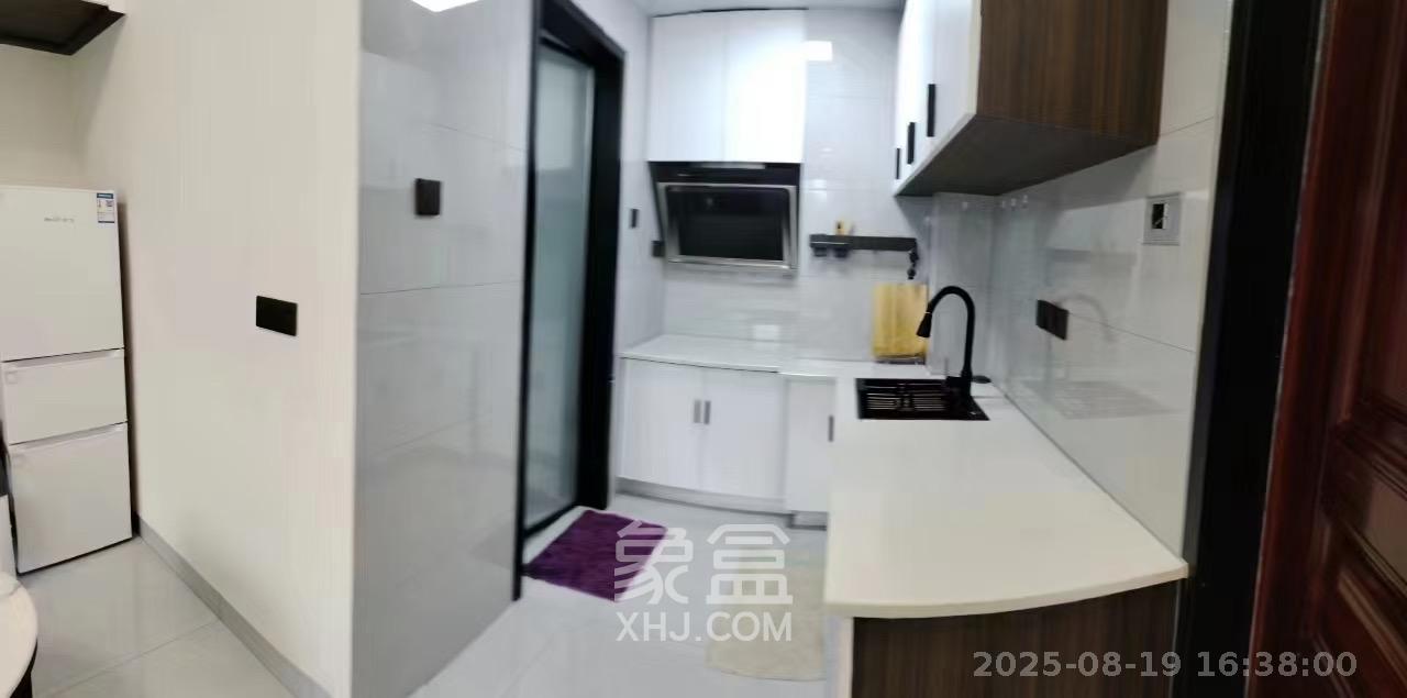 中建悦和城  1室1厅1卫    1300.0元/月室内图