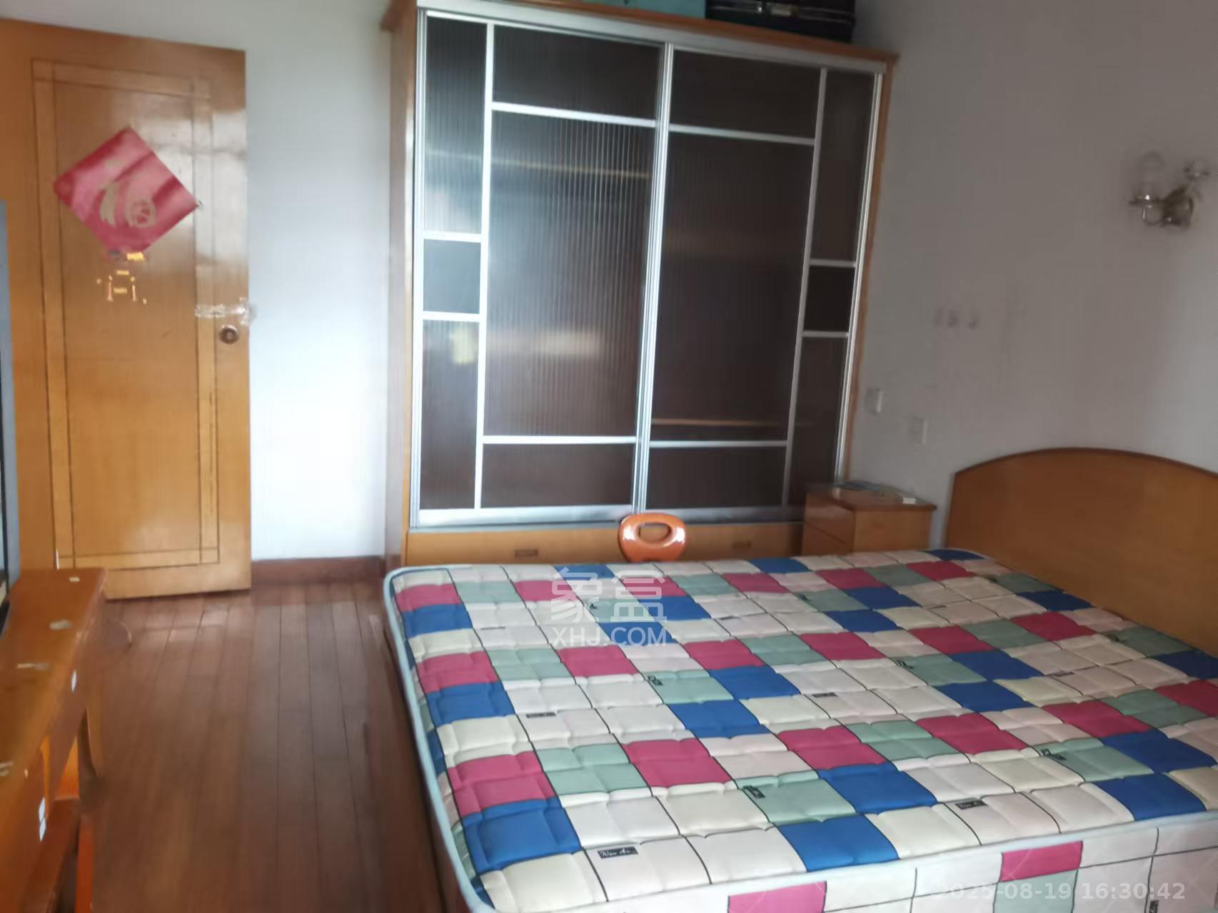 中南家园 3室2厅1卫 1250.0元/月 中南家园 3室2厅1卫 1250.0元/月室内图