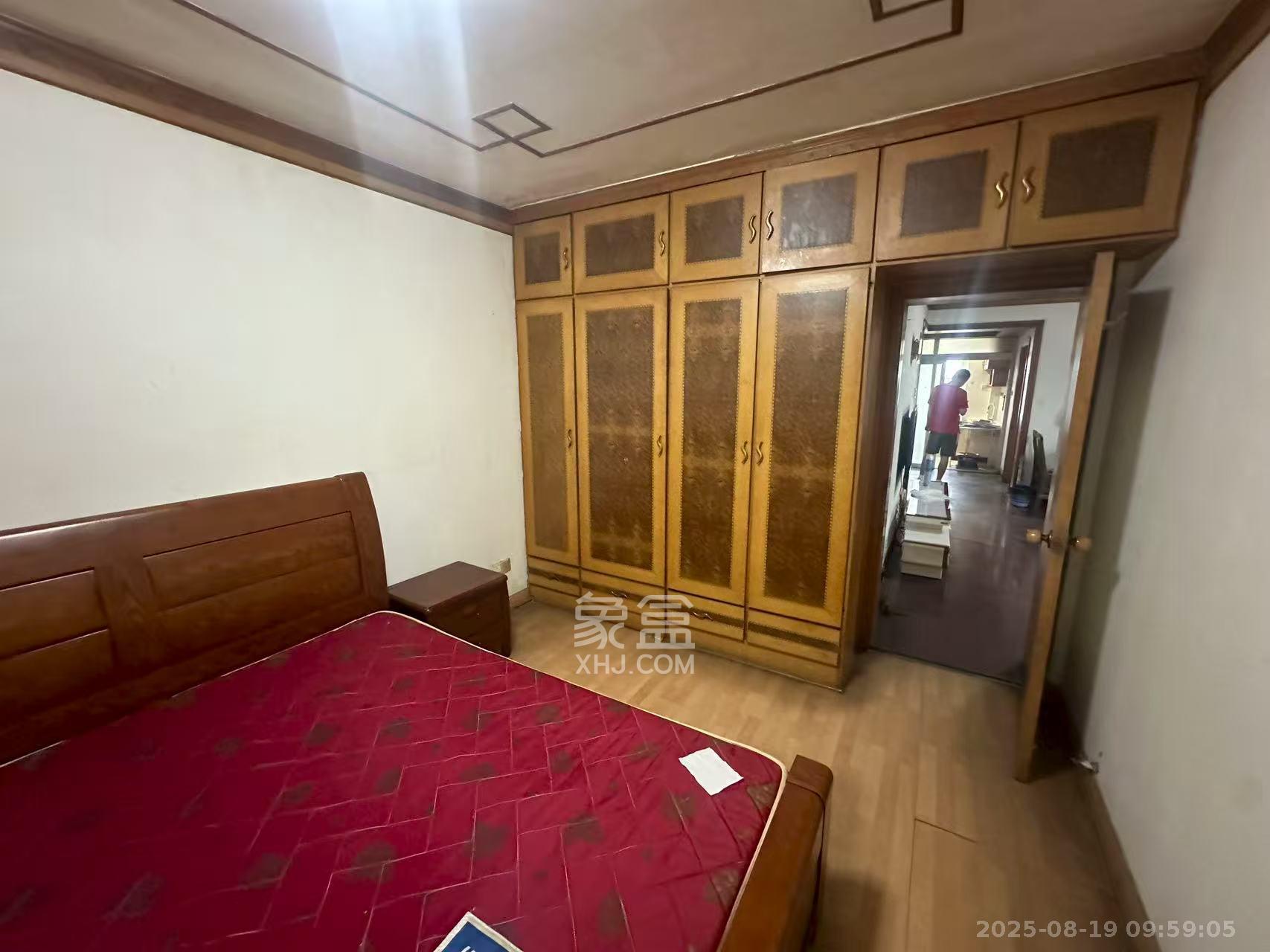 德政园  3室1厅1卫    1900.0元/月 德政园  3室1厅1卫    1900.0元/月室内图