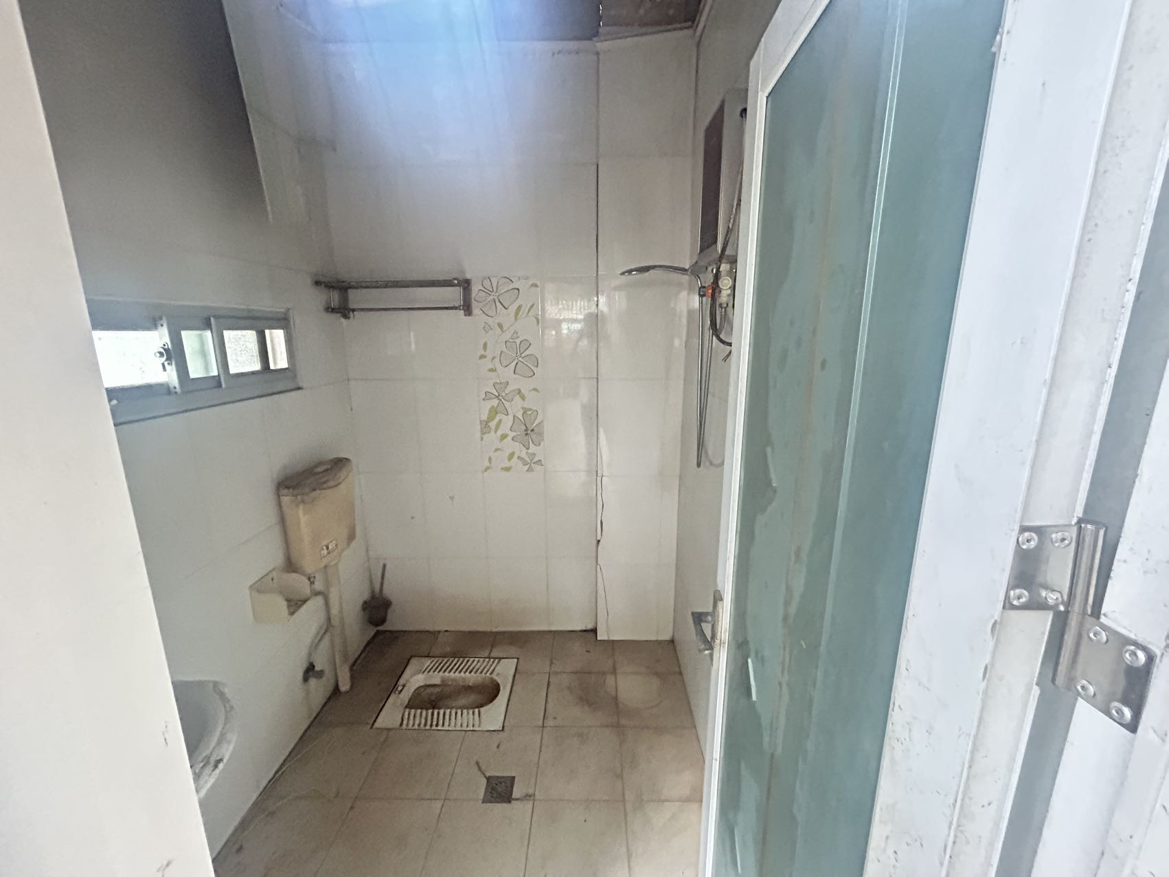 美舍新村  4室2厅2卫   95.00万室内图