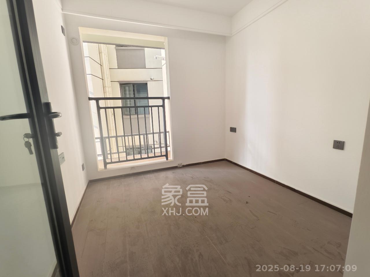 金茂越秀雨花金茂智慧科学城  4室2厅2卫    3500.0元/月 金茂越秀雨花金茂智慧科学城  4室2厅2卫    3500.0元/月室内图