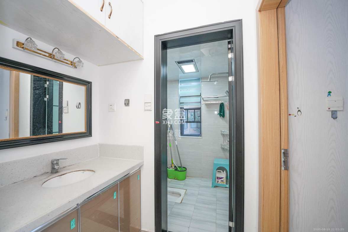 和美星城  2室2厅1卫    68.0万 和美星城  2室2厅1卫    68.0万卫生间