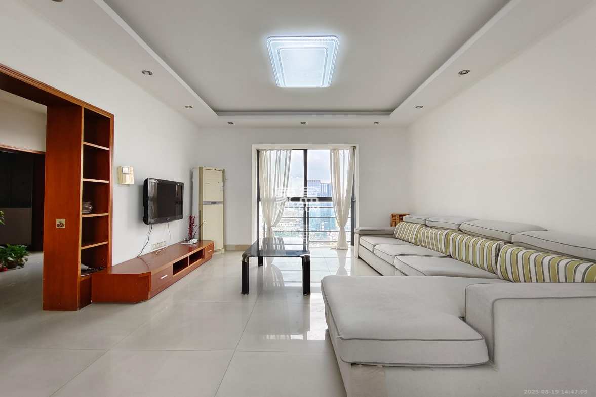 银港水晶城 3室2厅2卫 2800.0元/月 银港水晶城 3室2厅2卫 2800.0元/月室内图