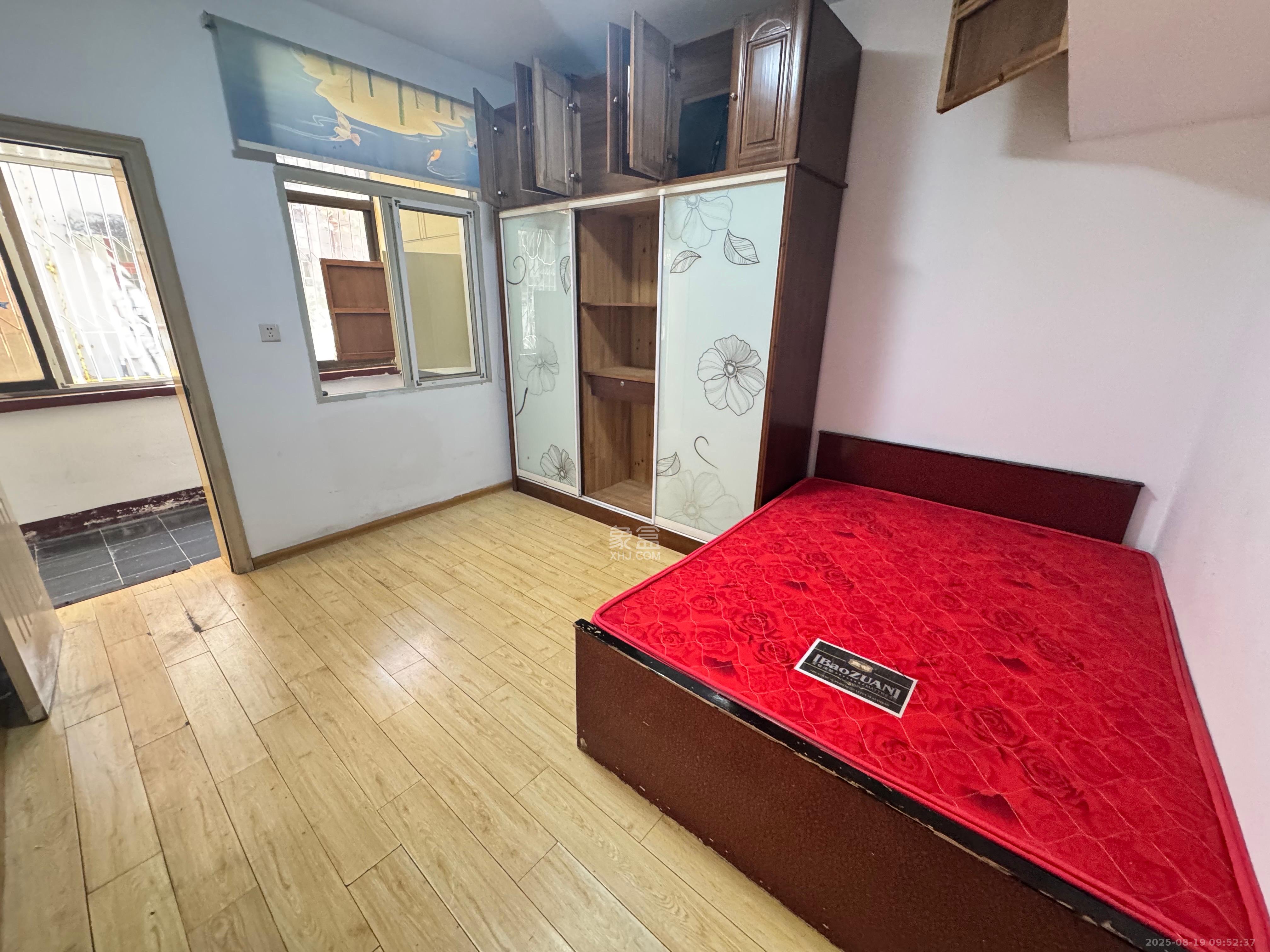 东瓜山一村  1室0厅0卫   1400.00元/月室内图