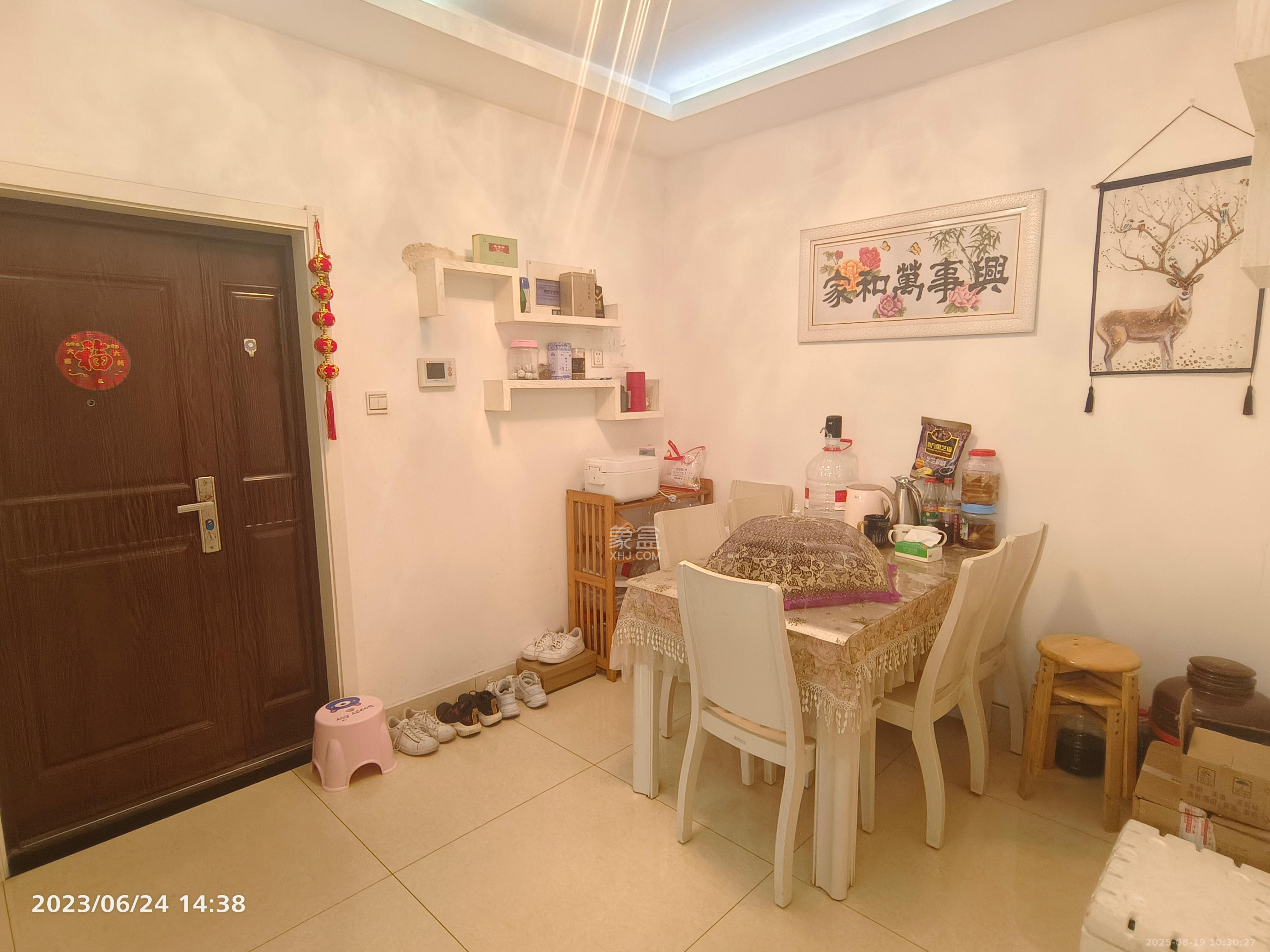 锦绣世纪  3室2厅2卫    3000.0元/月 锦绣世纪  3室2厅2卫    3000.0元/月室内图