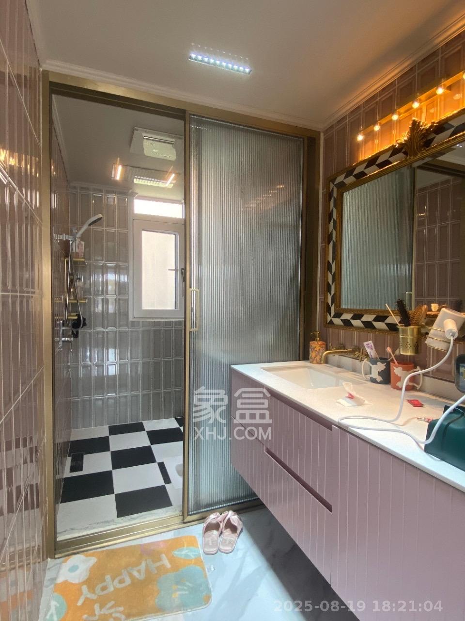 天健城 3室2厅2卫 8000.0元/月 天健城 3室2厅2卫 8000.0元/月室内图