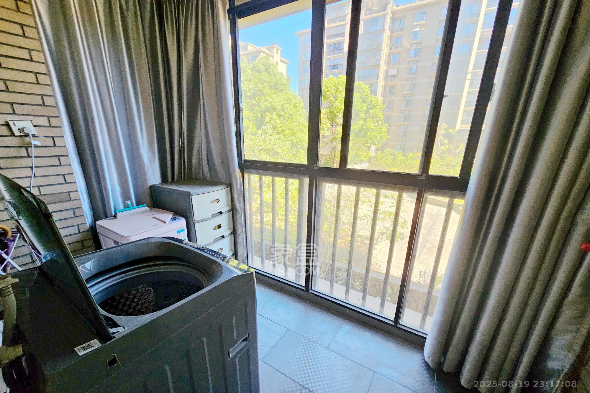 三江花中城  3室2厅2卫    105.0万 三江花中城  3室2厅2卫    105.0万其他