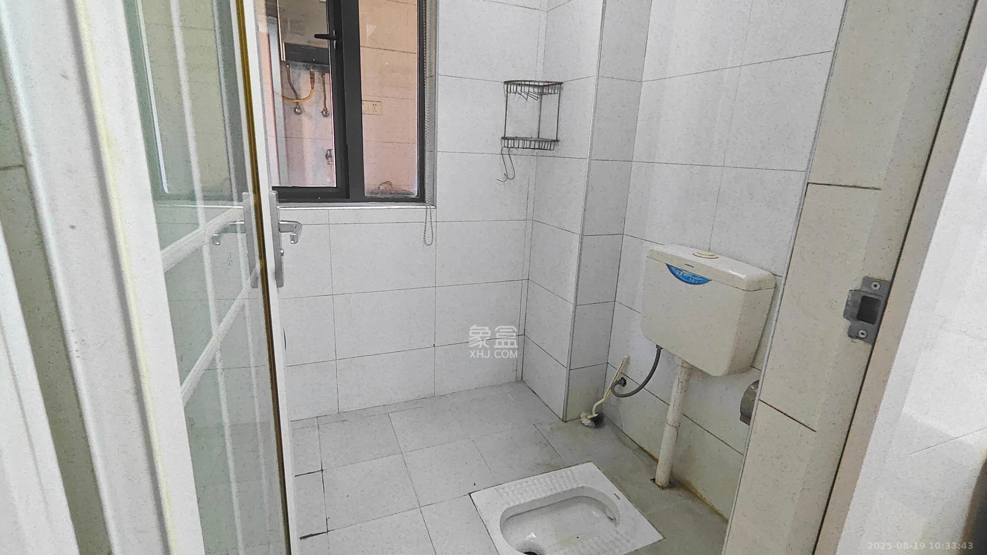 旭辉御府  3室2厅1卫    2300.0元/月室内图