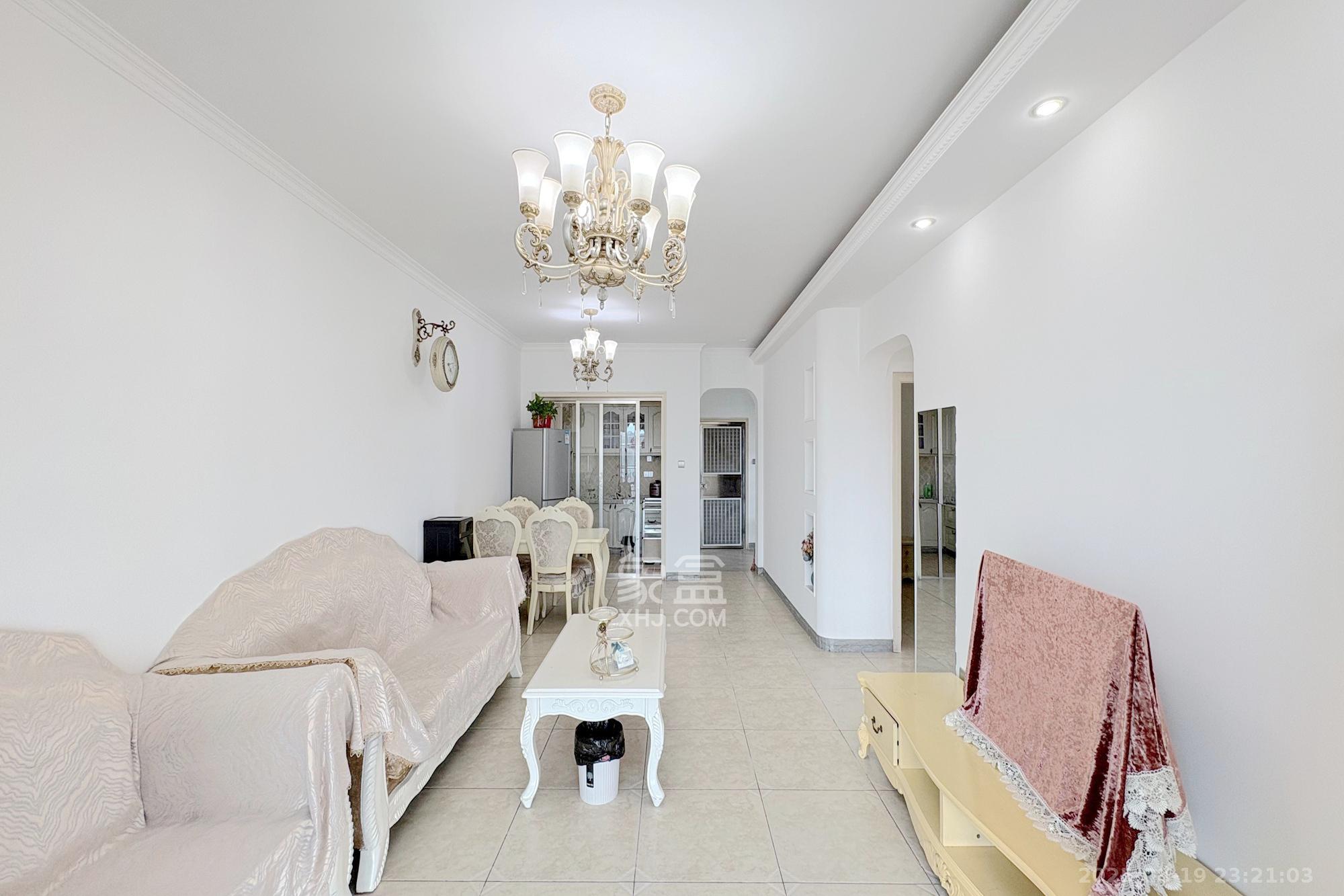 融圣国际  2室1厅1卫    118.0万客厅