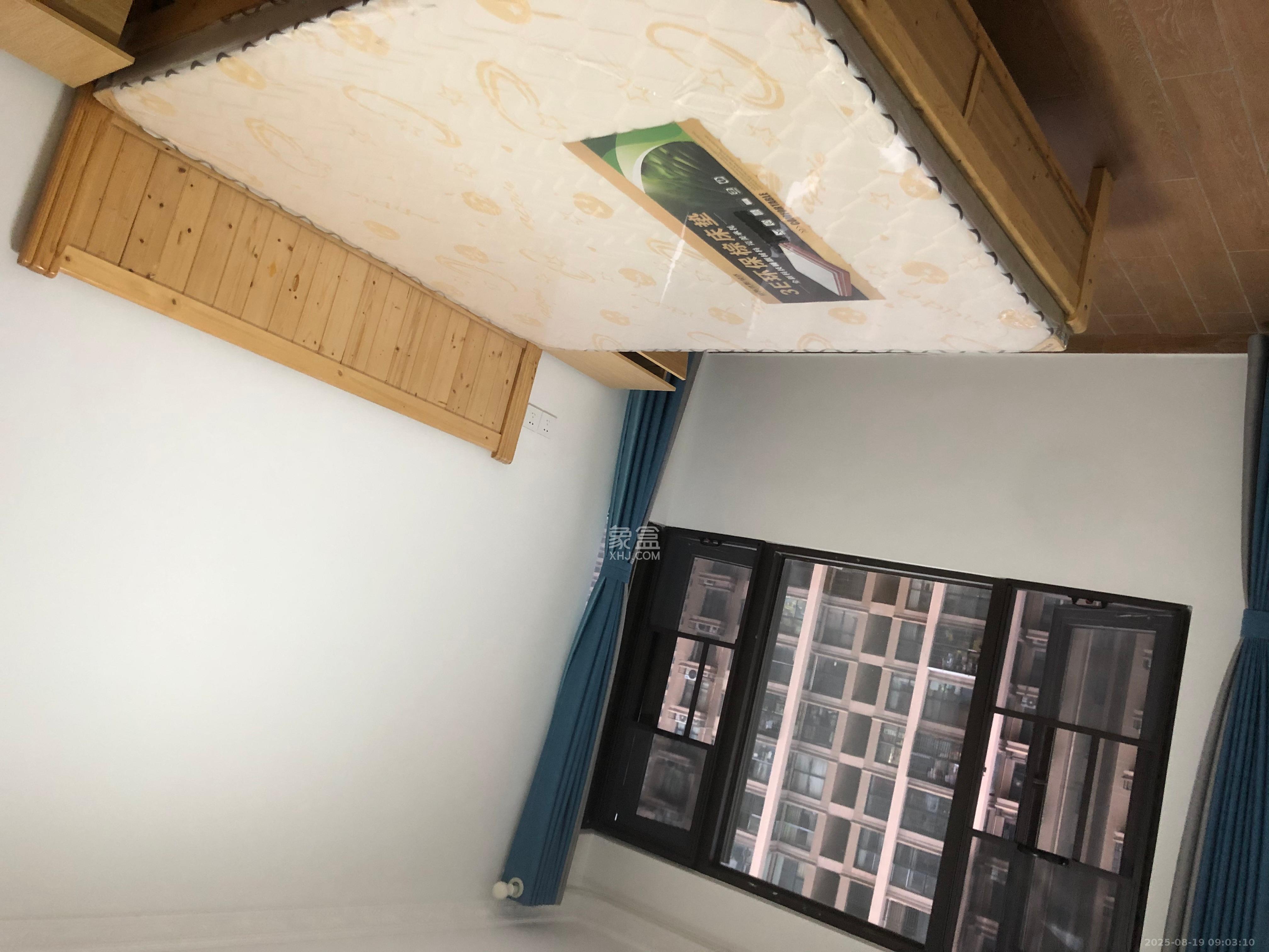 融创融公馆(融创臻苑)  3室2厅1卫    1800.0元/月 融创融公馆(融创臻苑)  3室2厅1卫    1800.0元/月室内图