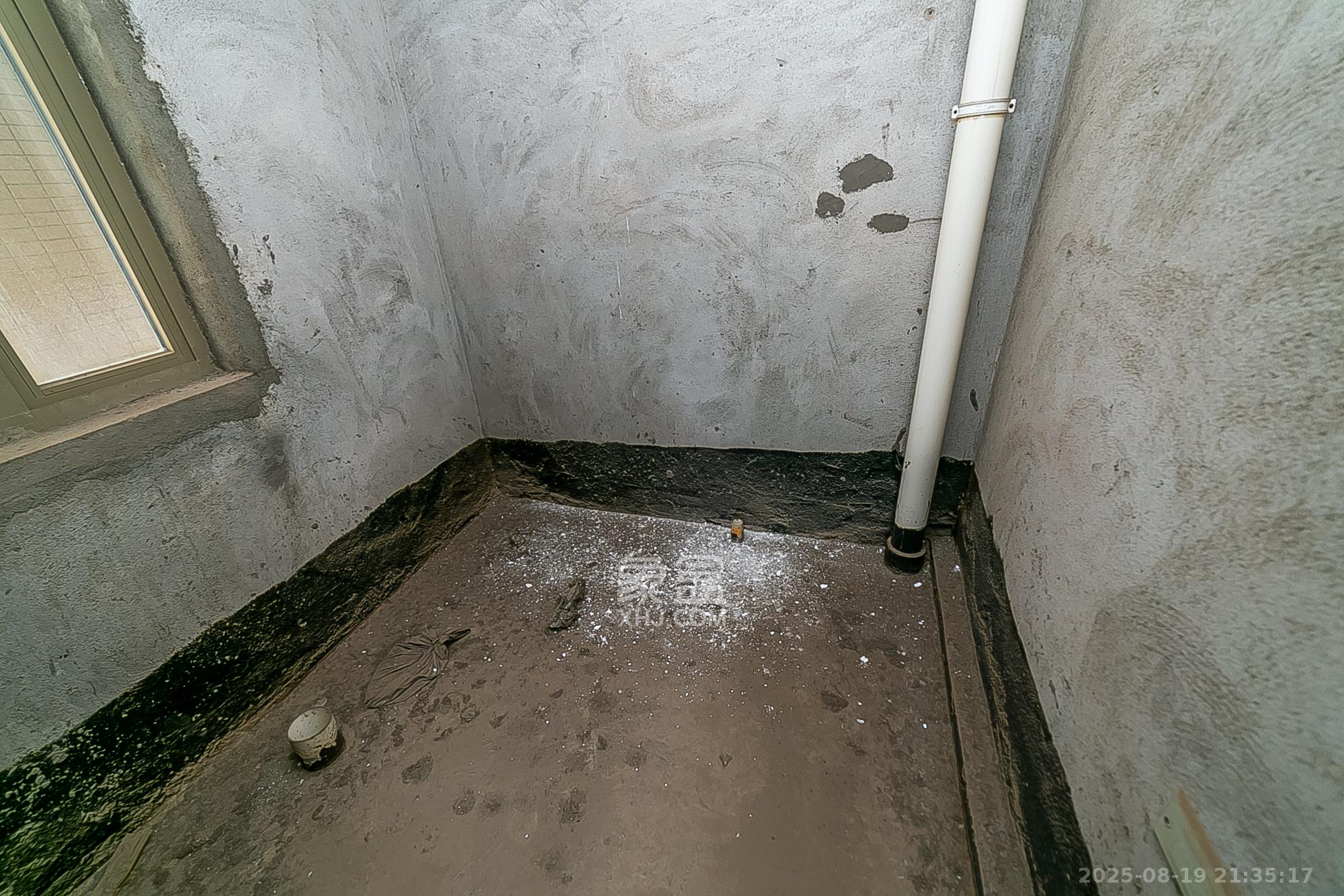 层上观邸 4室2厅2卫 100.00万 层上观邸 4室2厅2卫 100.00万卫生间