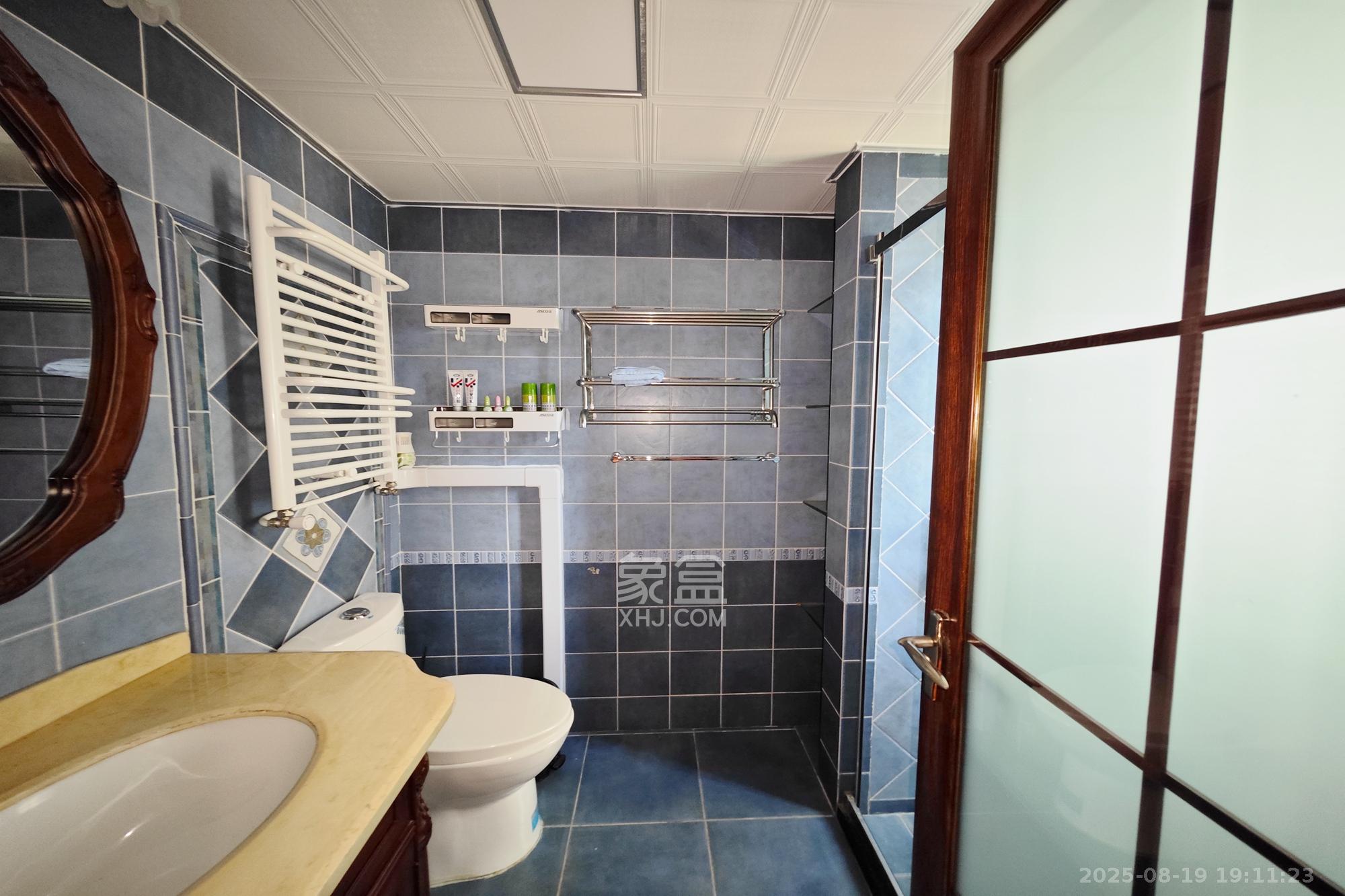 新城新世界一二三期 4室2厅2卫 218.0万 新城新世界一二三期 4室2厅2卫 218.0万其他