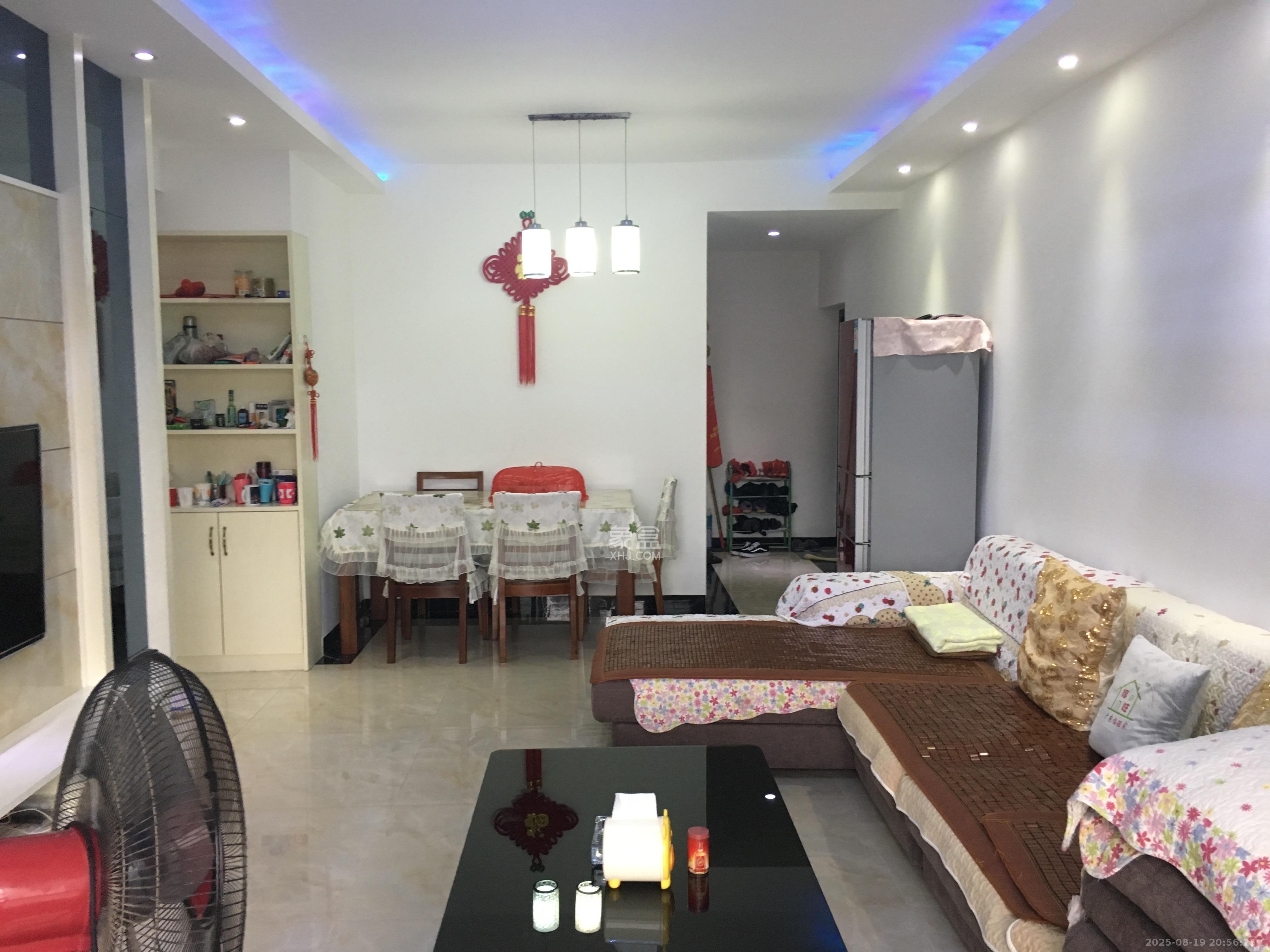 高升金典 2室2厅1卫 2500.0元/月 高升金典 2室2厅1卫 2500.0元/月室内图