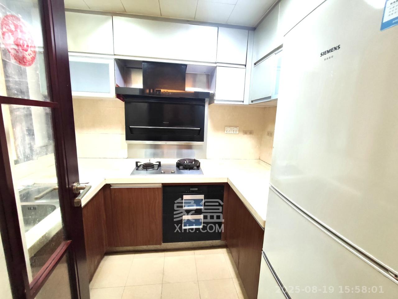 珠江花城四期花盛 3室2厅2卫 3000.0元/月 珠江花城四期花盛 3室2厅2卫 3000.0元/月室内图