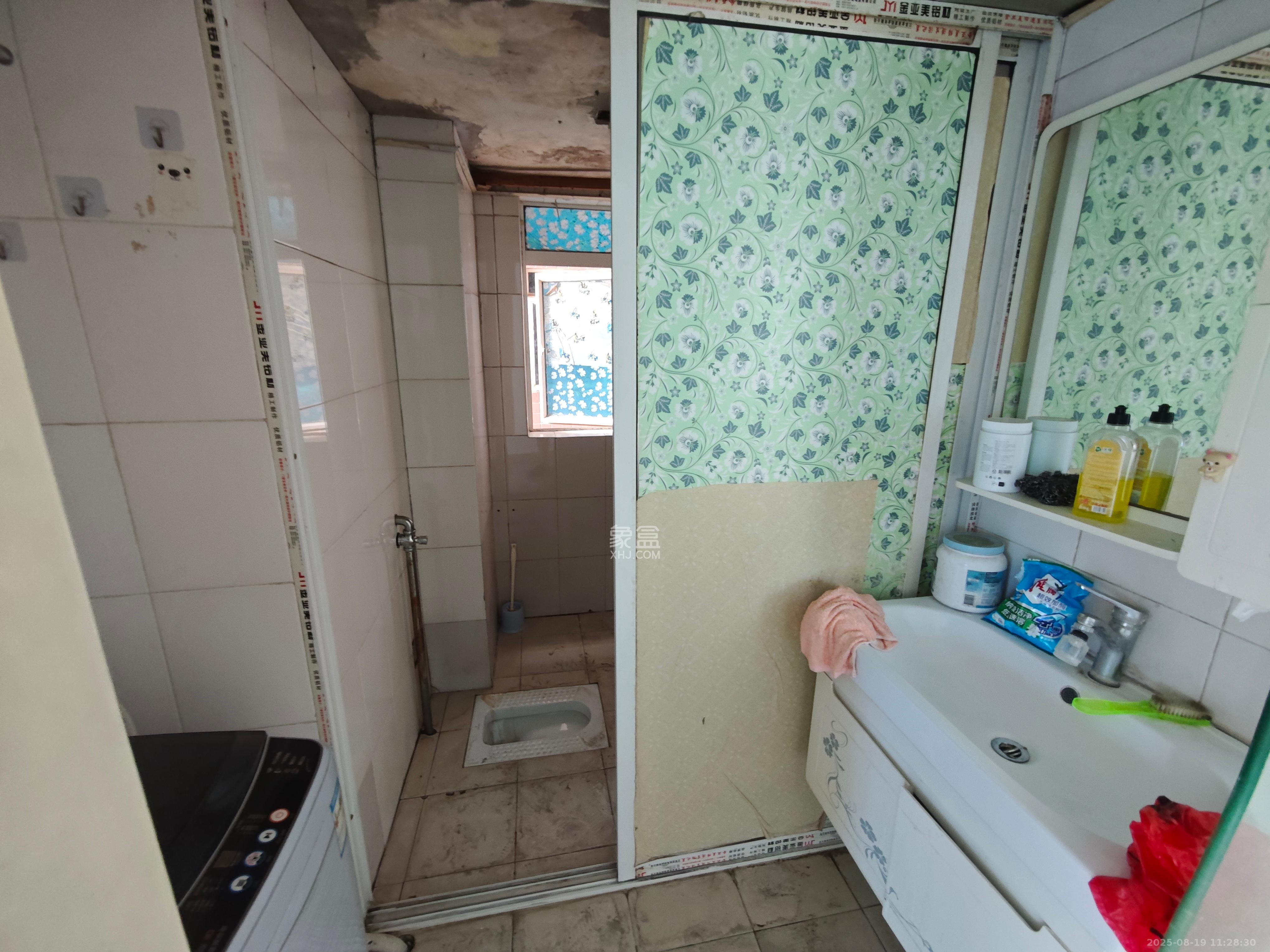 华海3C(天心电子世界)  3室2厅1卫    2600.0元/月室内图