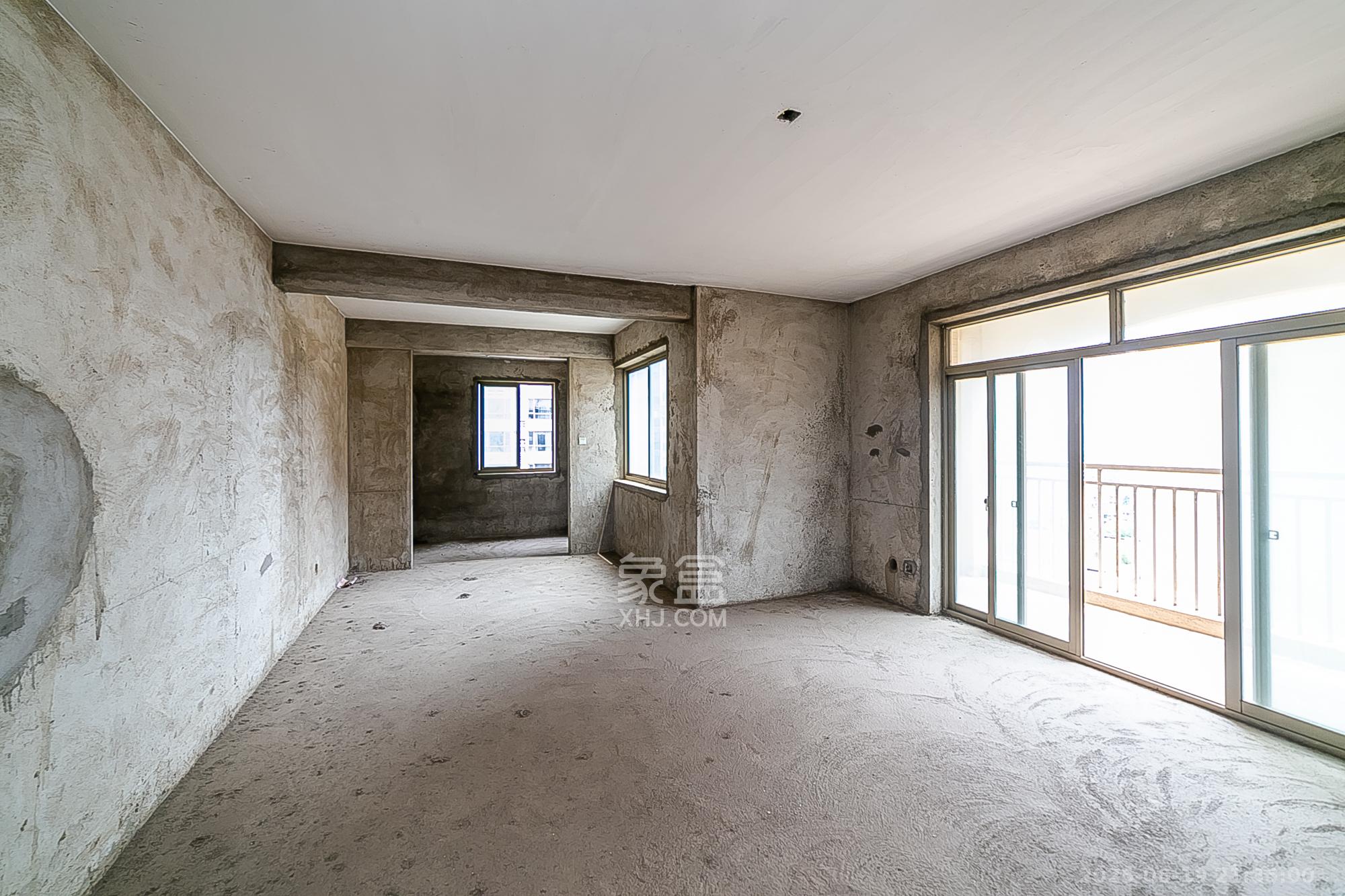 层上观邸 4室2厅2卫 100.00万 层上观邸 4室2厅2卫 100.00万客厅