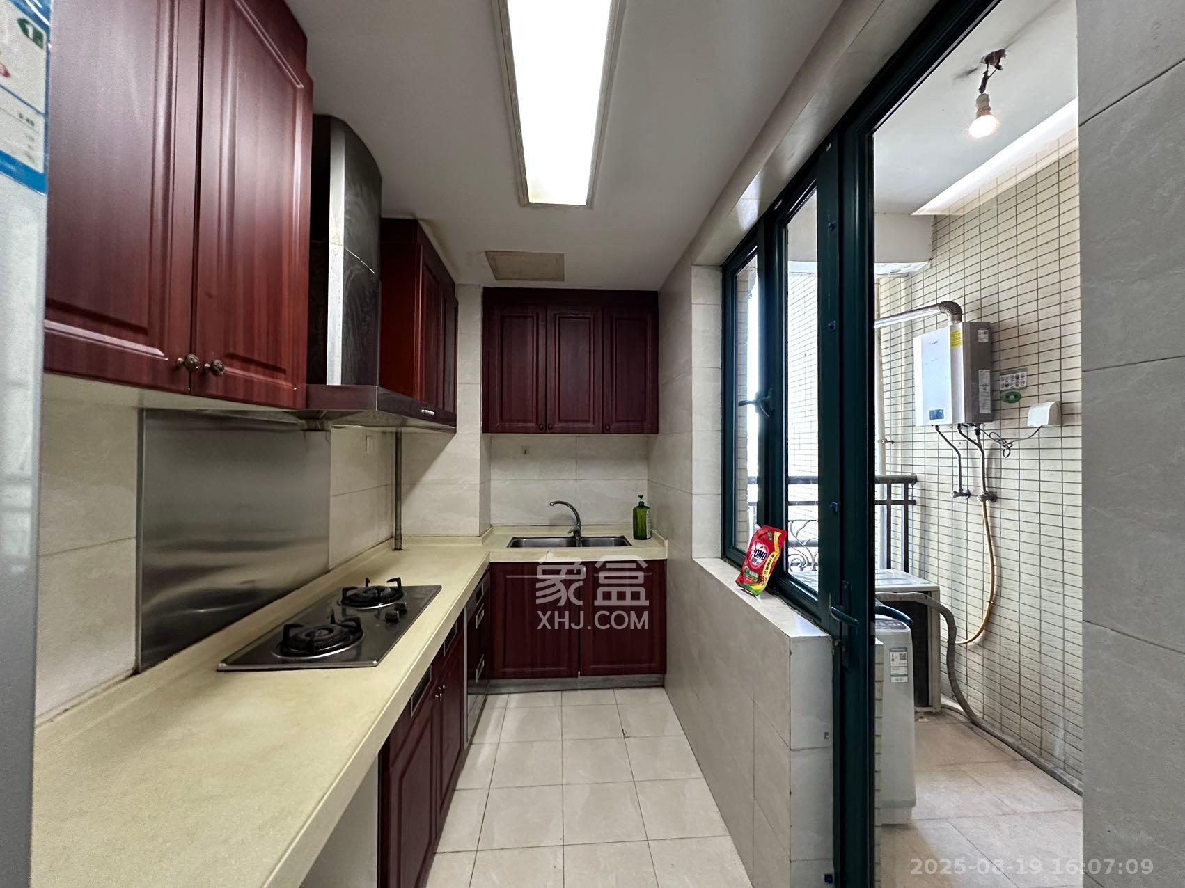 恒大雅苑 3室2厅1卫 2000.0元/月 恒大雅苑 3室2厅1卫 2000.0元/月室内图