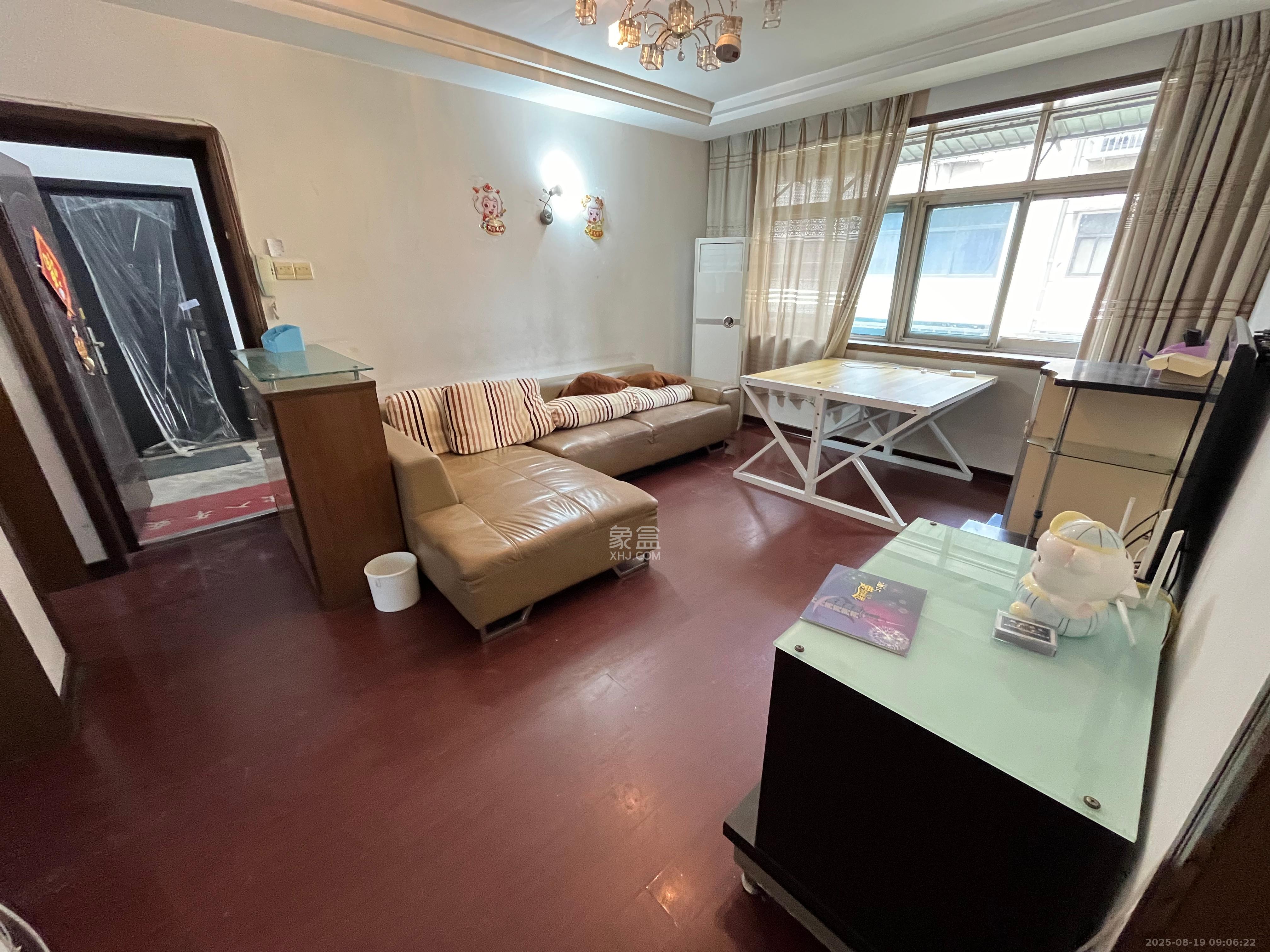 杂技团宿舍  2室1厅1卫   1500.00元/月室内图