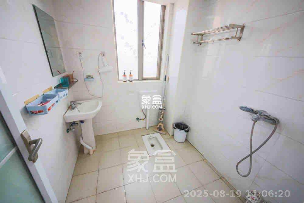 富兴嘉城(富兴汇中央)  2室2厅1卫    2100.0元/月 富兴嘉城(富兴汇中央)  2室2厅1卫    2100.0元/月室内图