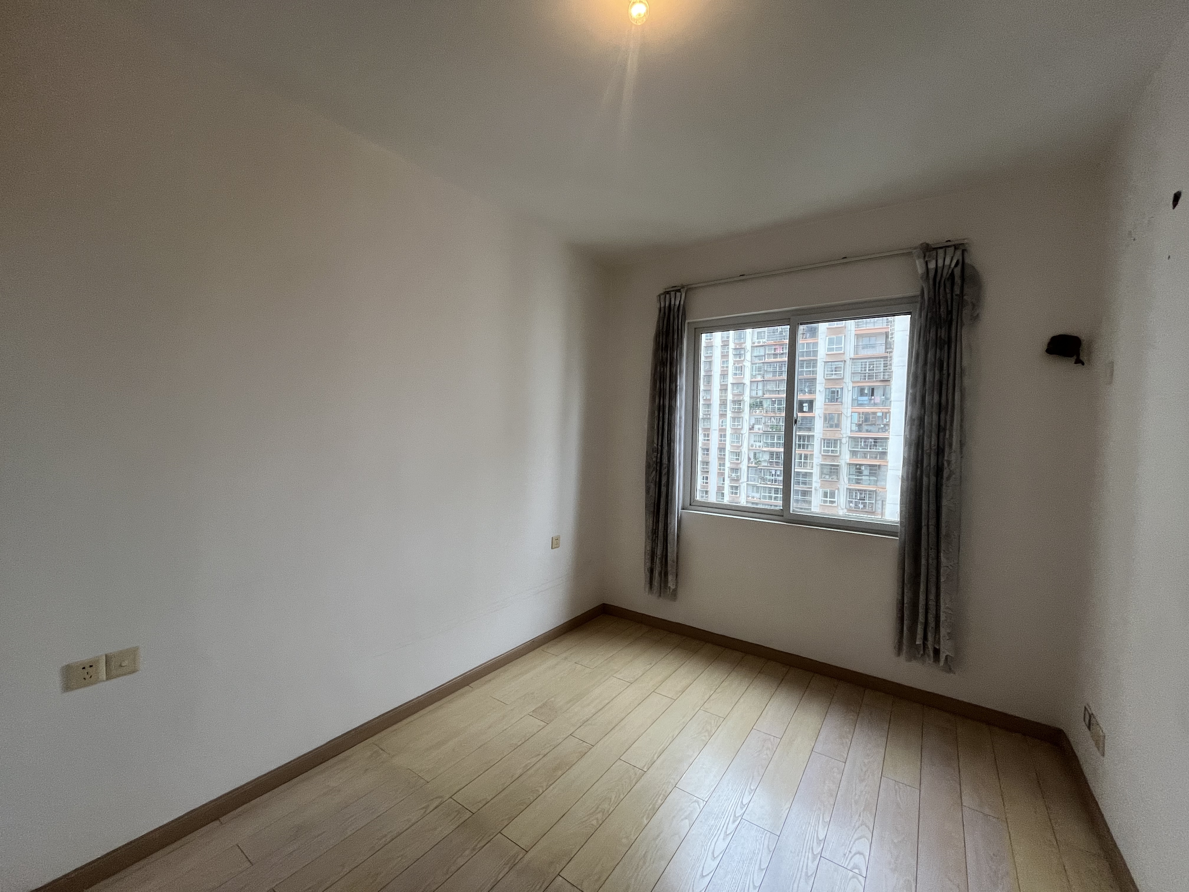 香草园二期春晓  3室2厅2卫    52.0万 香草园二期春晓  3室2厅2卫    52.0万室内图