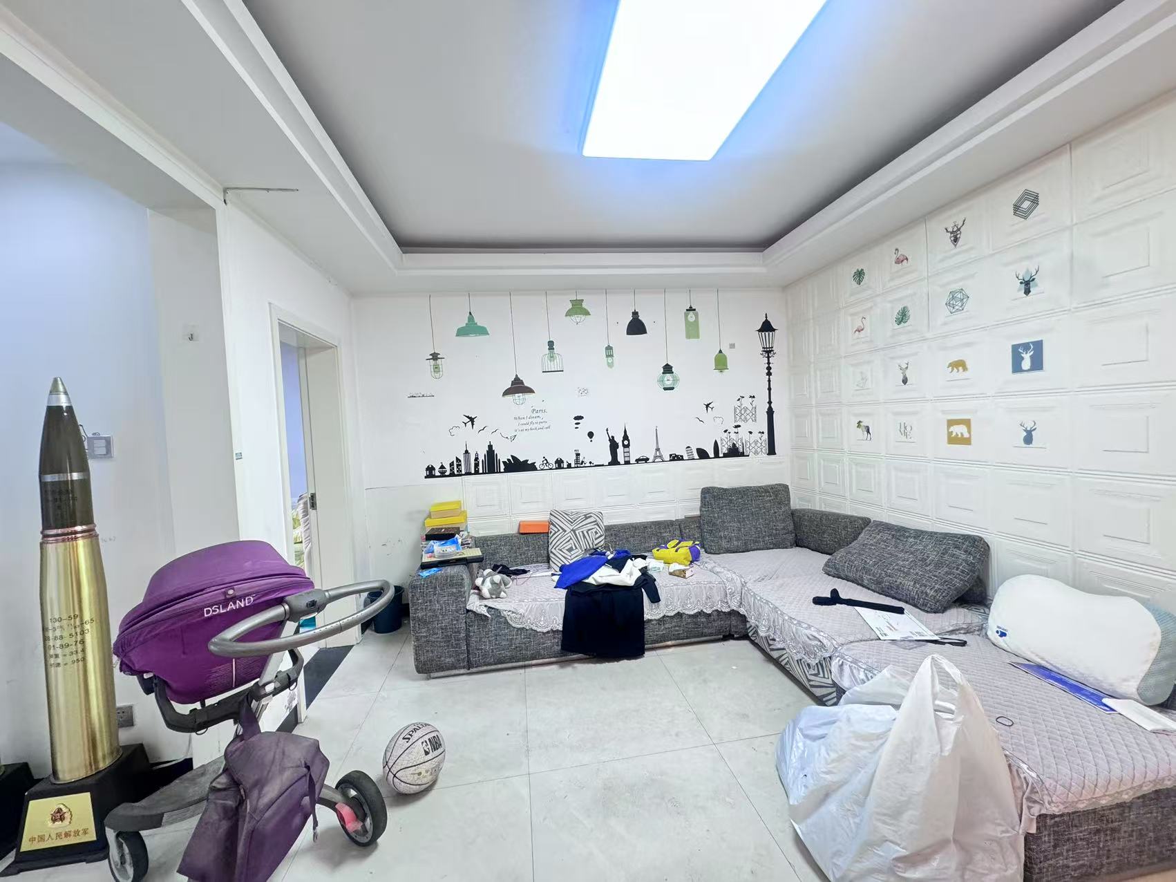 欧洲城楼上公寓楼 3室2厅1卫 40.0万 欧洲城楼上公寓楼 3室2厅1卫 40.0万室内图