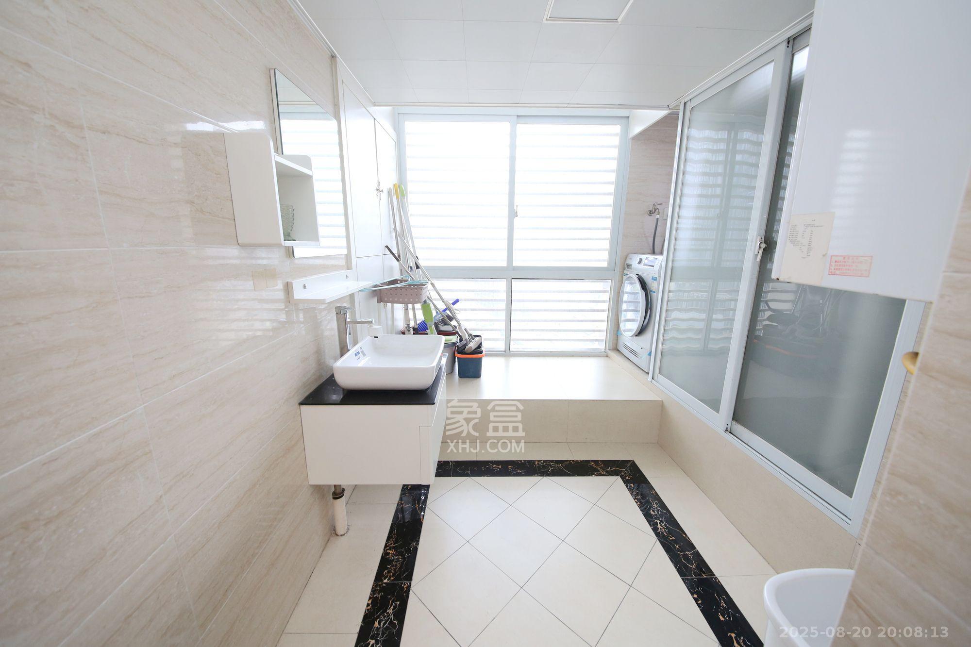 万达公馆 3室2厅3卫 11000.0元/月 万达公馆 3室2厅3卫 11000.0元/月室内图