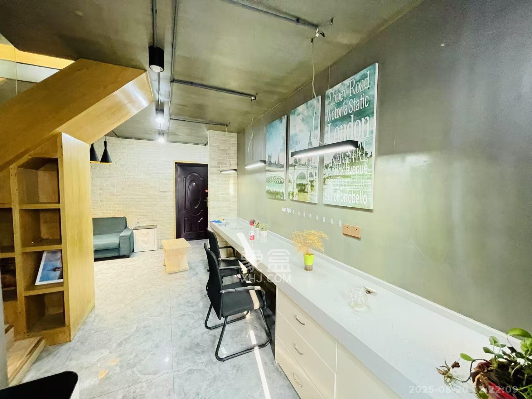 泰龙华府 1室1厅1卫 1500.0元/月 泰龙华府 1室1厅1卫 1500.0元/月室内图