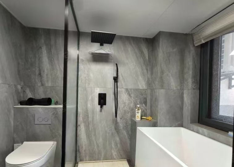 山水印象澜庭  4室2厅2卫   149.80万客厅