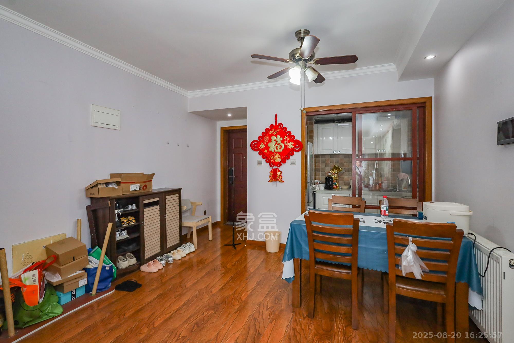 南山雍江汇(滨江国际新城) 3室2厅1卫 130.0万 南山雍江汇(滨江国际新城) 3室2厅1卫 130.0万其他