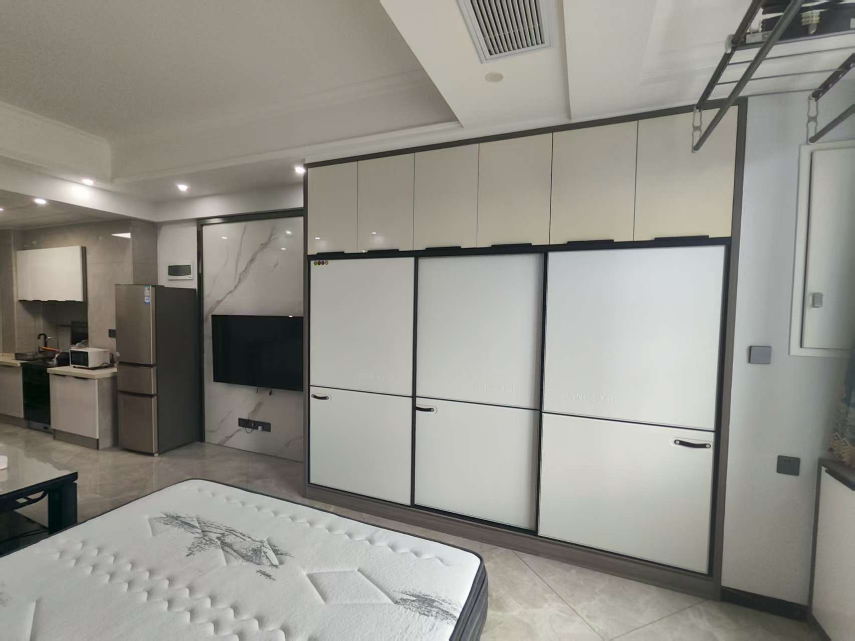 五洲锦城  1室0厅0卫    28.0万 五洲锦城  1室0厅0卫    28.0万客厅