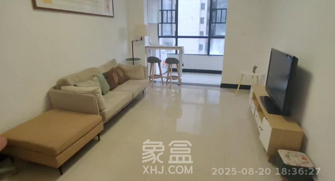 中国铁建梅溪青秀一期  3室1厅1卫   2400.00元/月