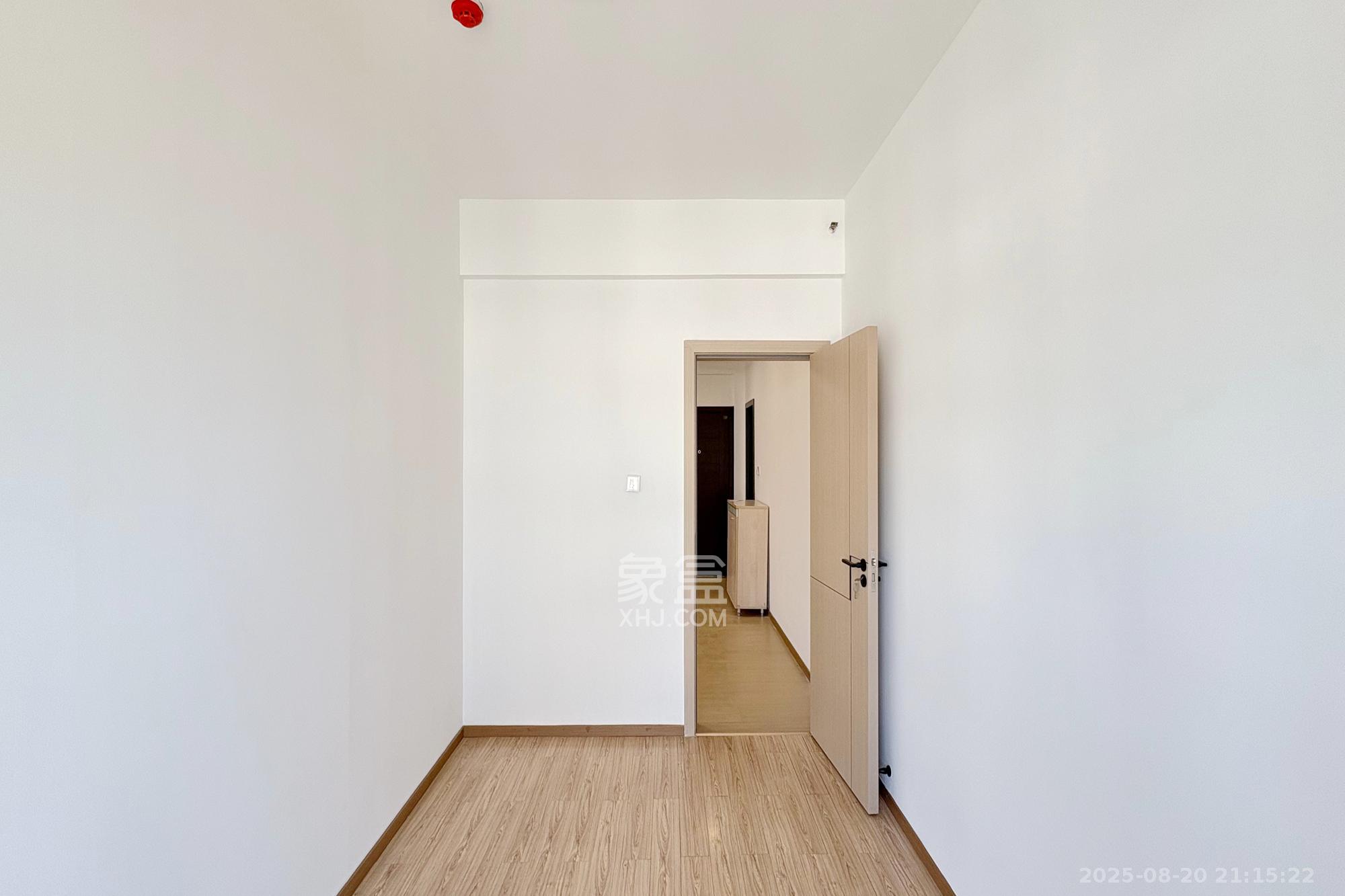 芙蓉同发  2室1厅1卫    69.0万卧室