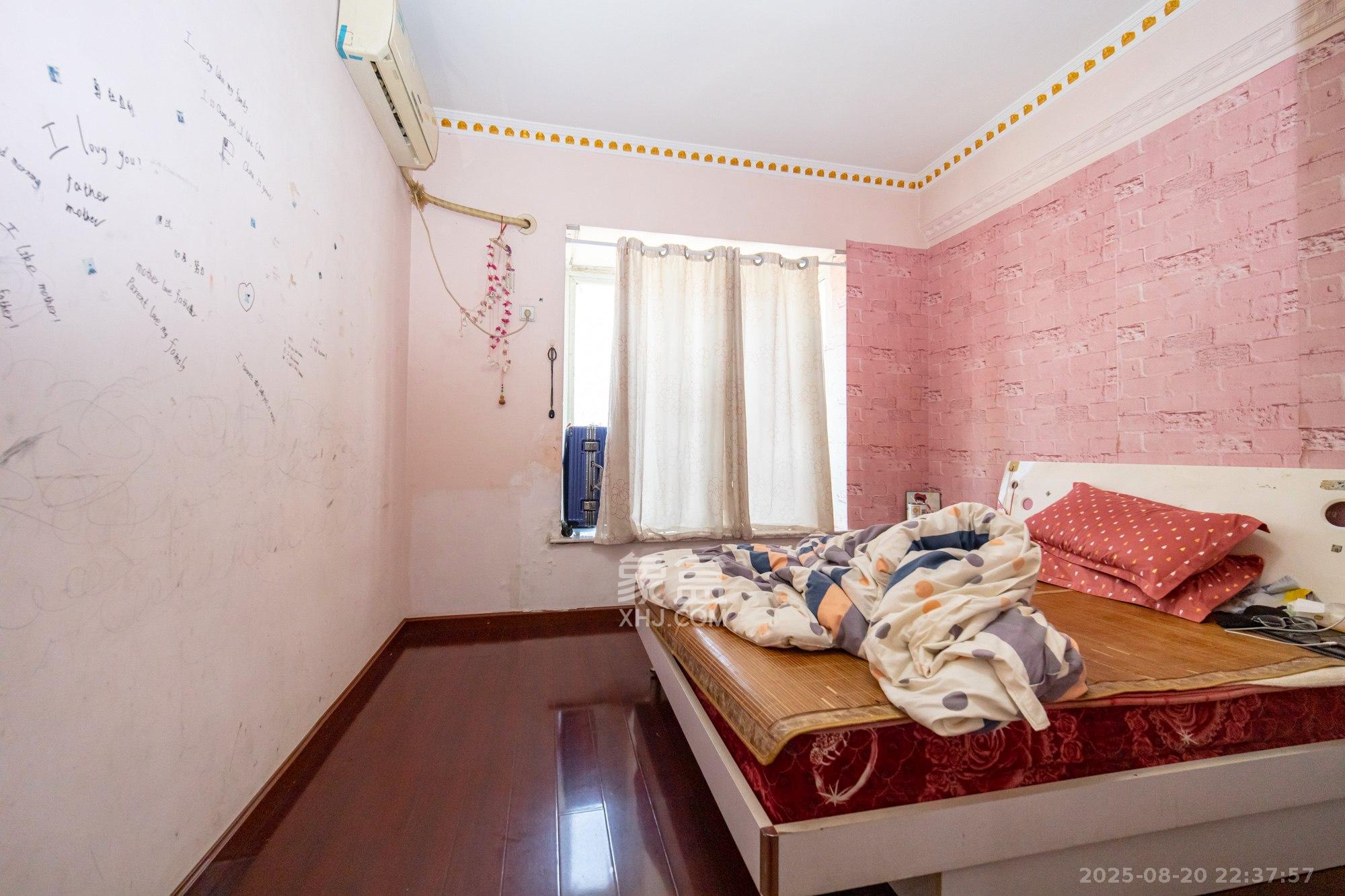 筑梦园 3室2厅2卫 72.8万 筑梦园 3室2厅2卫 72.8万卧室