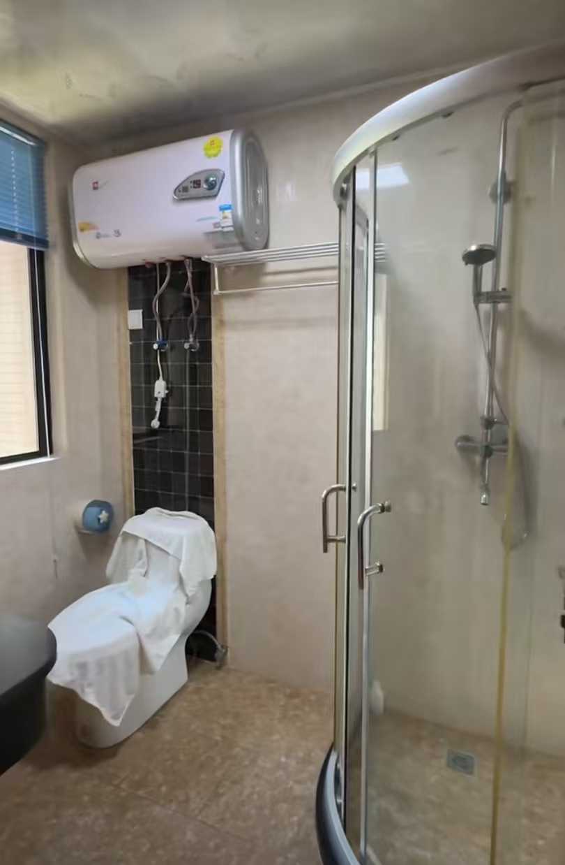 江畔人家  3室2厅2卫    199.0万 江畔人家  3室2厅2卫    199.0万室内图