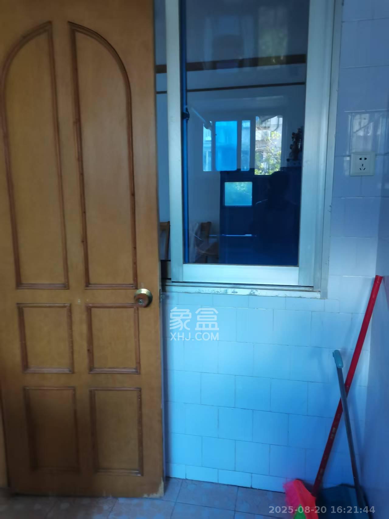 桔园小区1-8片 2室1厅1卫 1600.0元/月 桔园小区1-8片 2室1厅1卫 1600.0元/月室内图