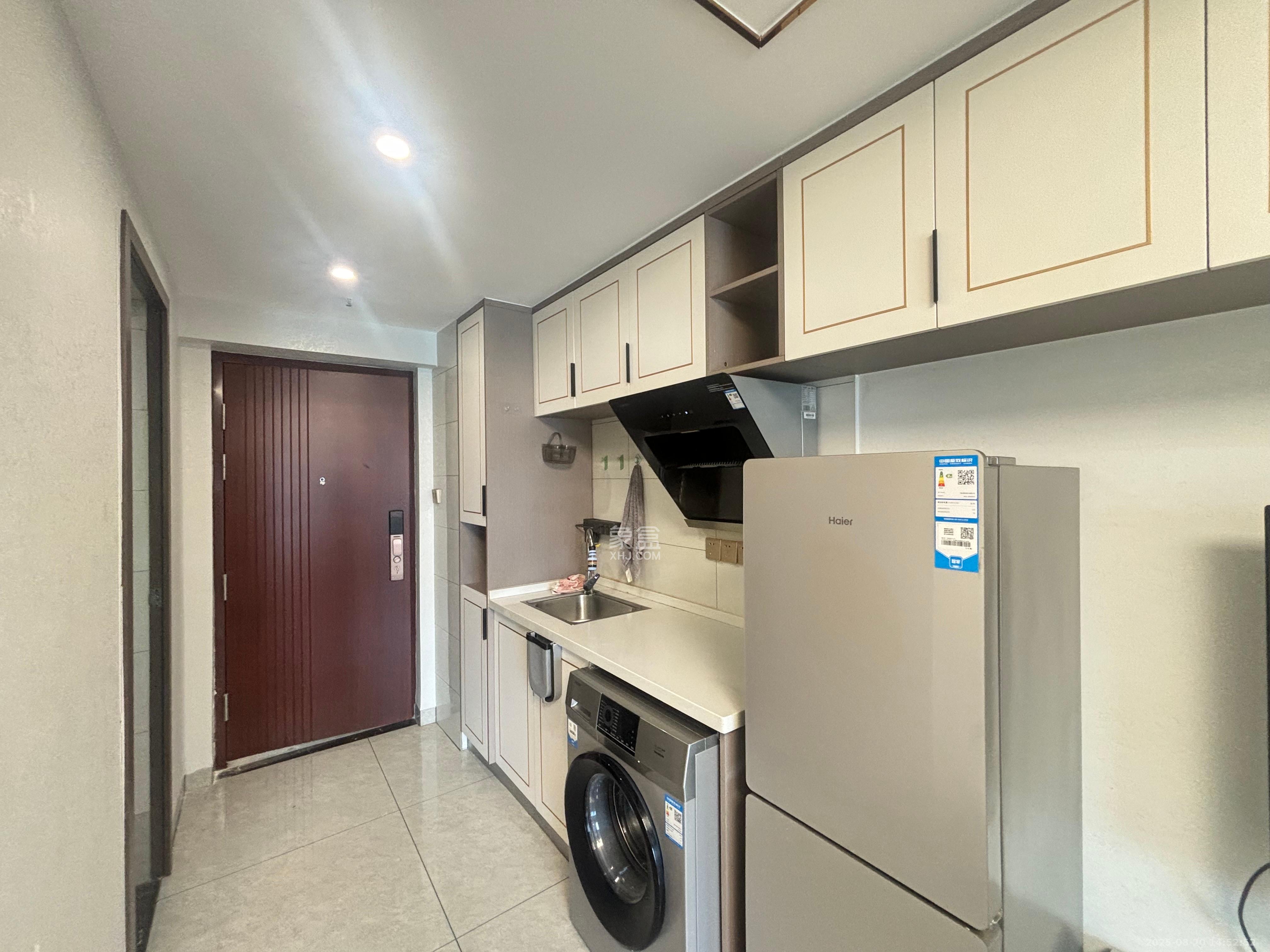 佳兆业云顶梅溪湖(佳兆业梅溪荟)  1室1厅1卫    1700.0元/月 佳兆业云顶梅溪湖(佳兆业梅溪荟)  1室1厅1卫    1700.0元/月室内图