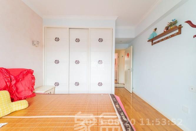 华润五彩城  3室2厅2卫    2400.0元/月 华润五彩城  3室2厅2卫    2400.0元/月室内图