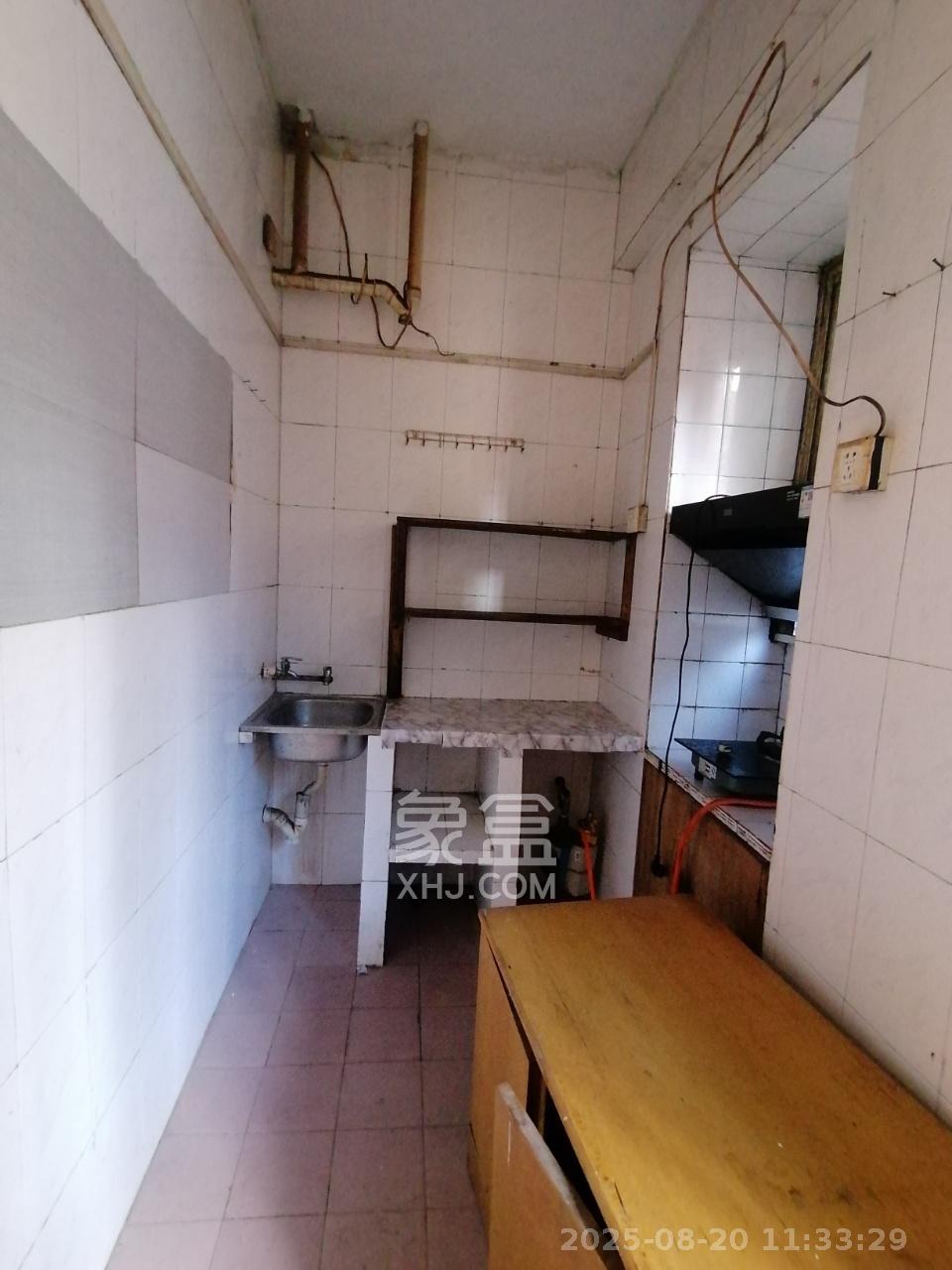 桂花井巷散盘  3室1厅1卫    2600.0元/月室内图