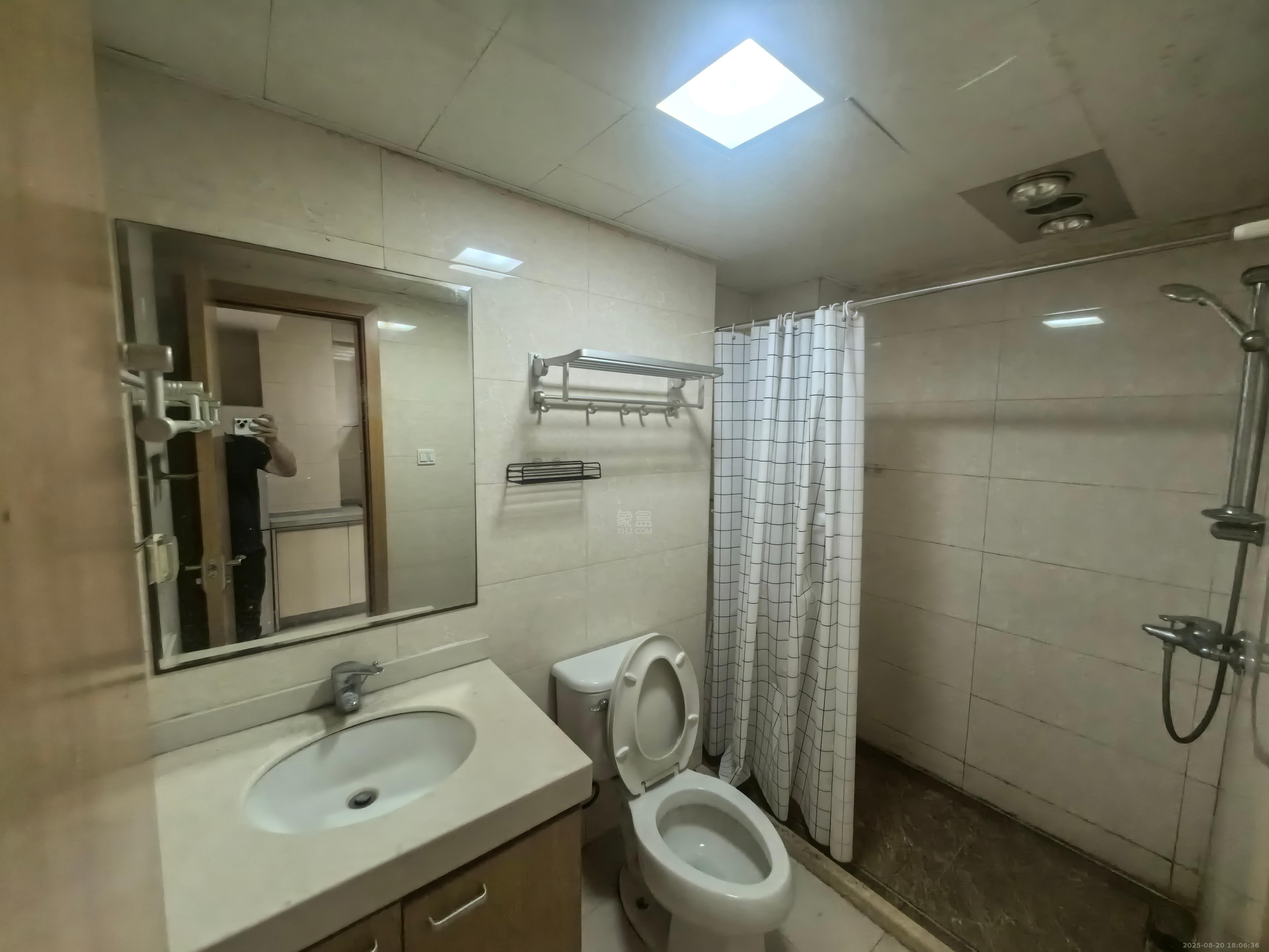 山水国际 1室1厅1卫 1200.0元/月 山水国际 1室1厅1卫 1200.0元/月室内图