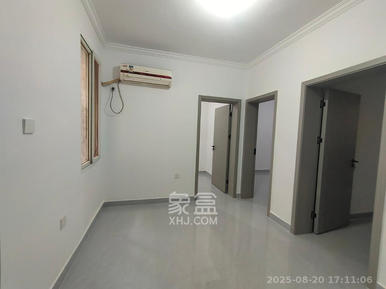 第二工人文化宫  4室2厅1卫    2700.0元/月 第二工人文化宫  4室2厅1卫    2700.0元/月室内图