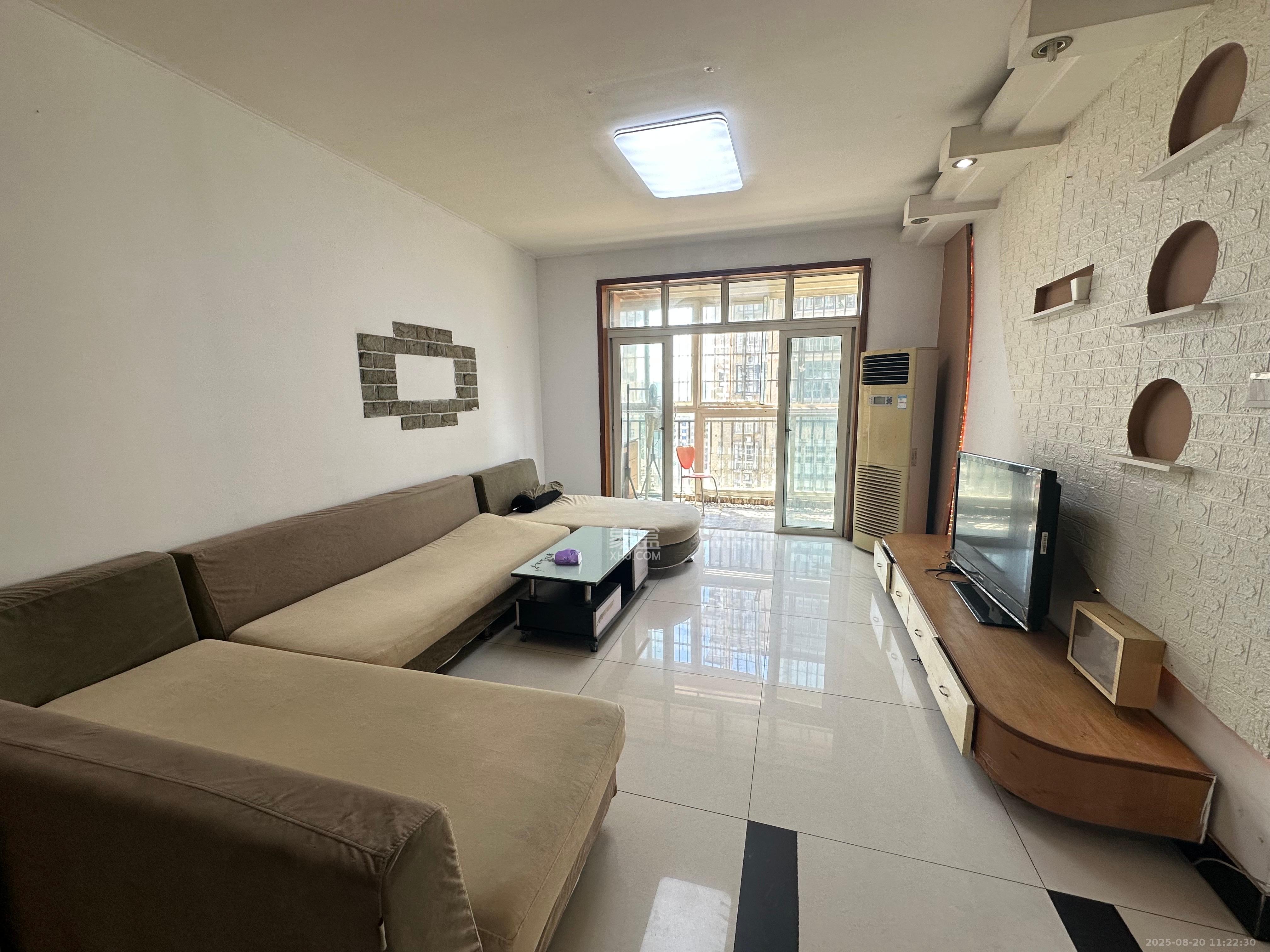 金碧文华  2室2厅1卫    1800.0元/月 金碧文华  2室2厅1卫    1800.0元/月室内图