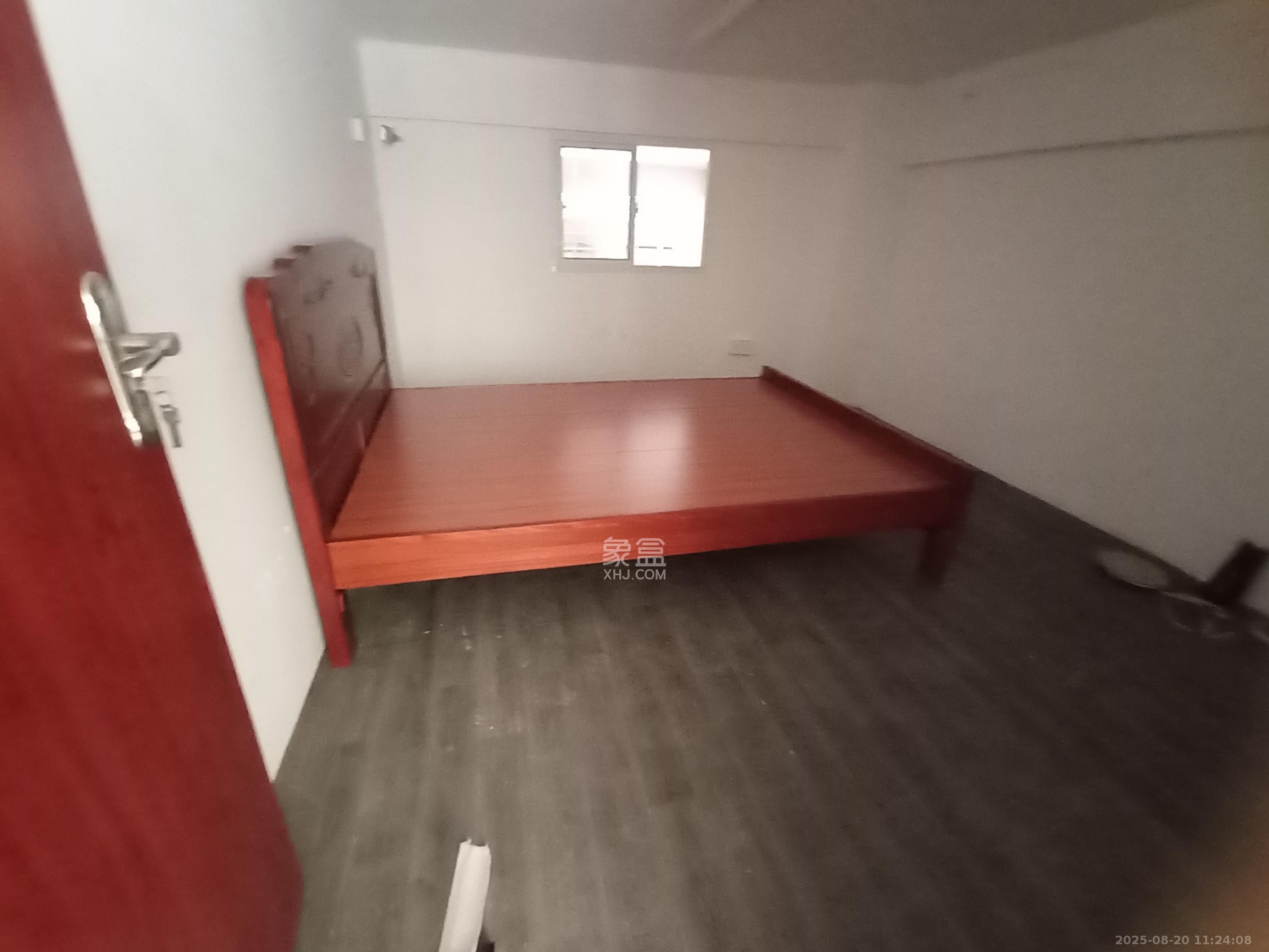 新诚小区   125.9㎡      3600.0元/月室内图