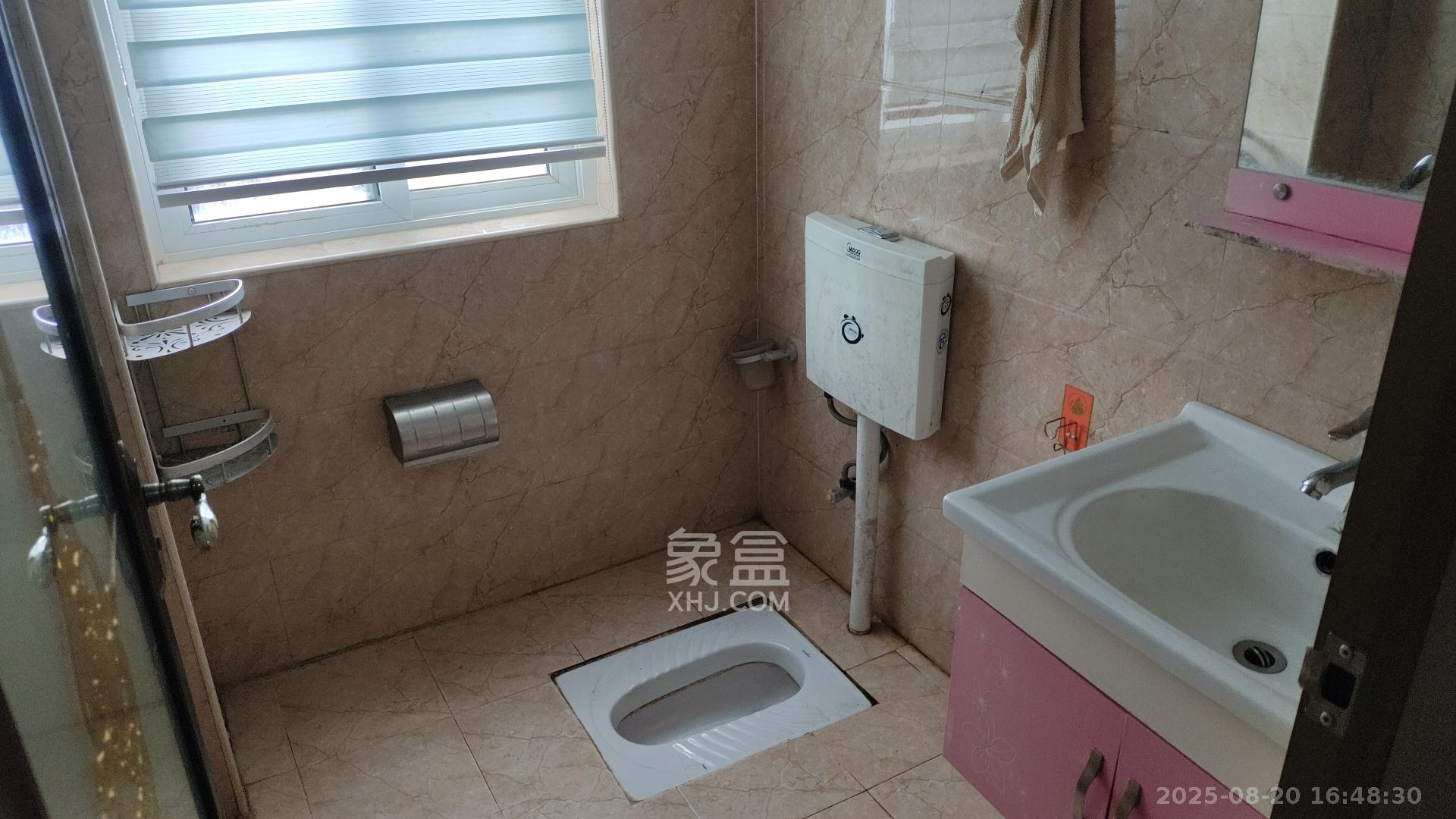 家兴苑 2室2厅1卫 2200.0元/月 家兴苑 2室2厅1卫 2200.0元/月室内图