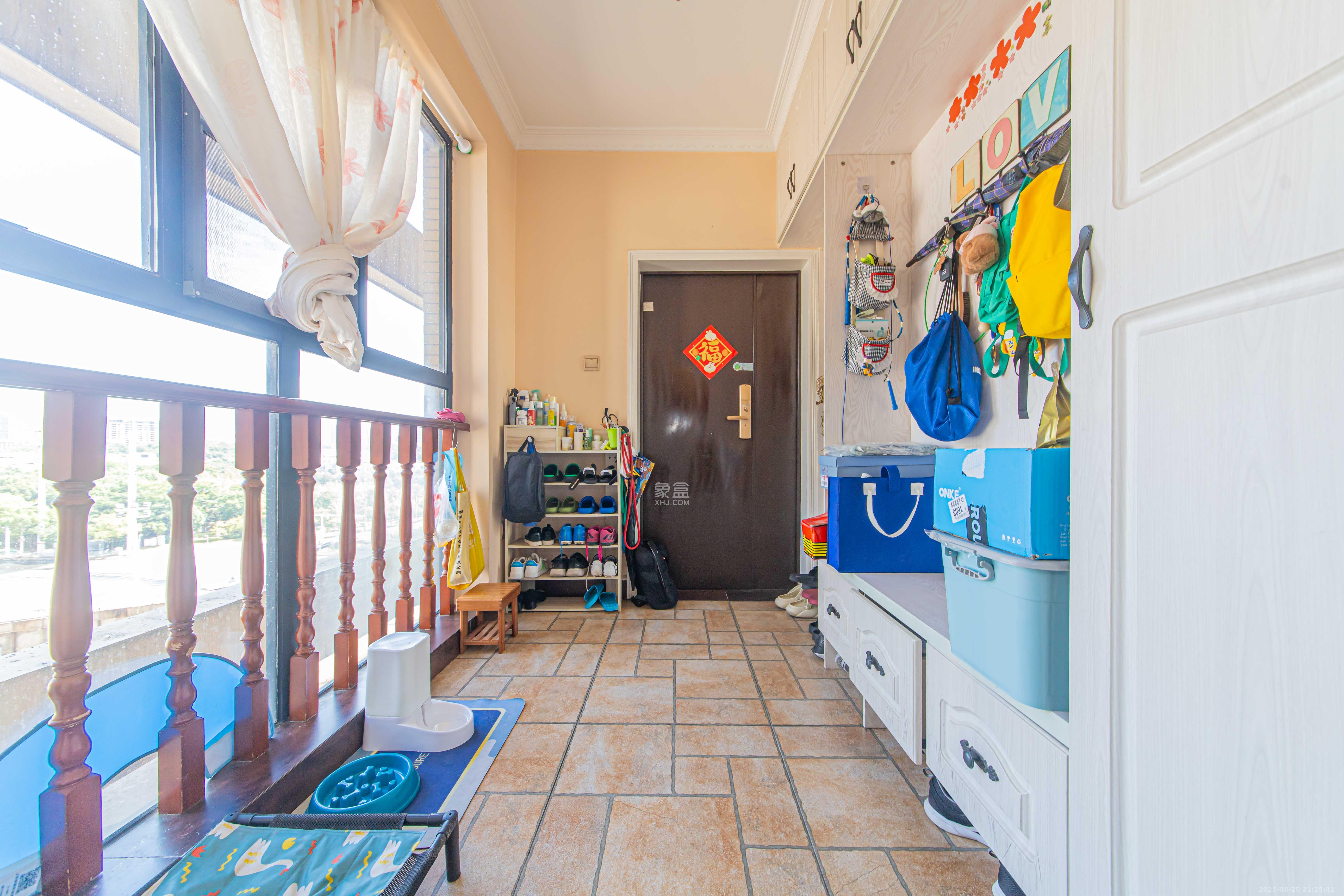 鑫远尚玺苑  4室2厅2卫    183.68万阳台