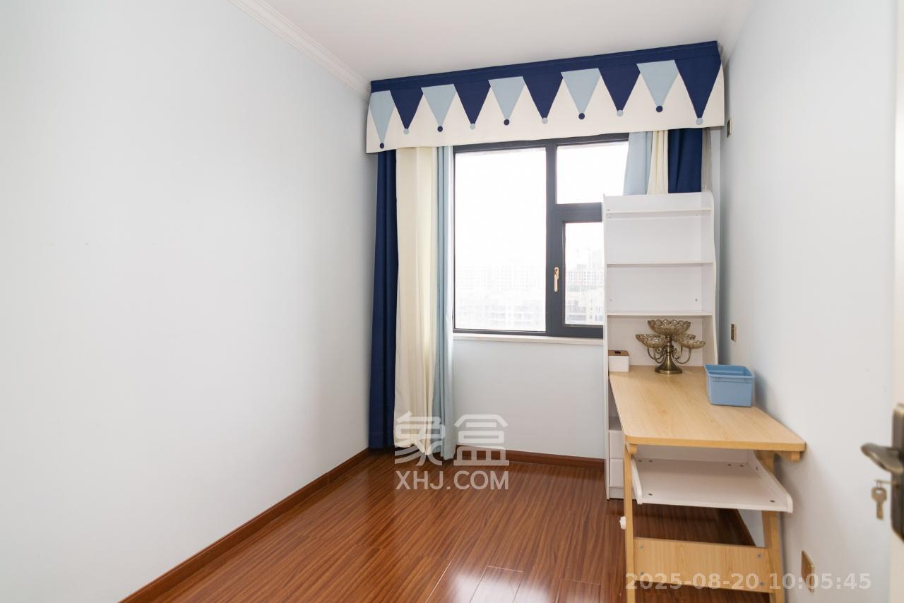 澳海澜庭  3室2厅2卫    2100.0元/月室内图