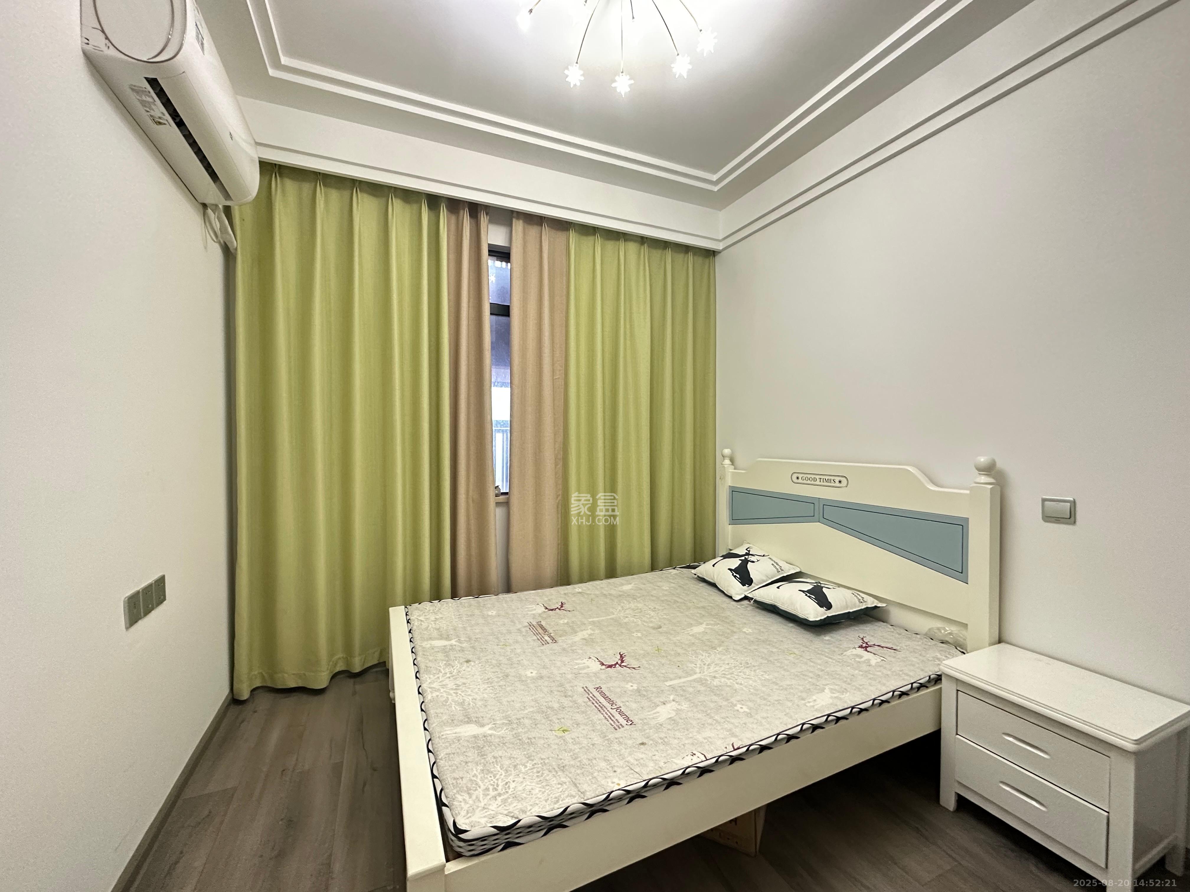 金鹰玖珑山 3室2厅1卫 2300.0元/月 金鹰玖珑山 3室2厅1卫 2300.0元/月室内图