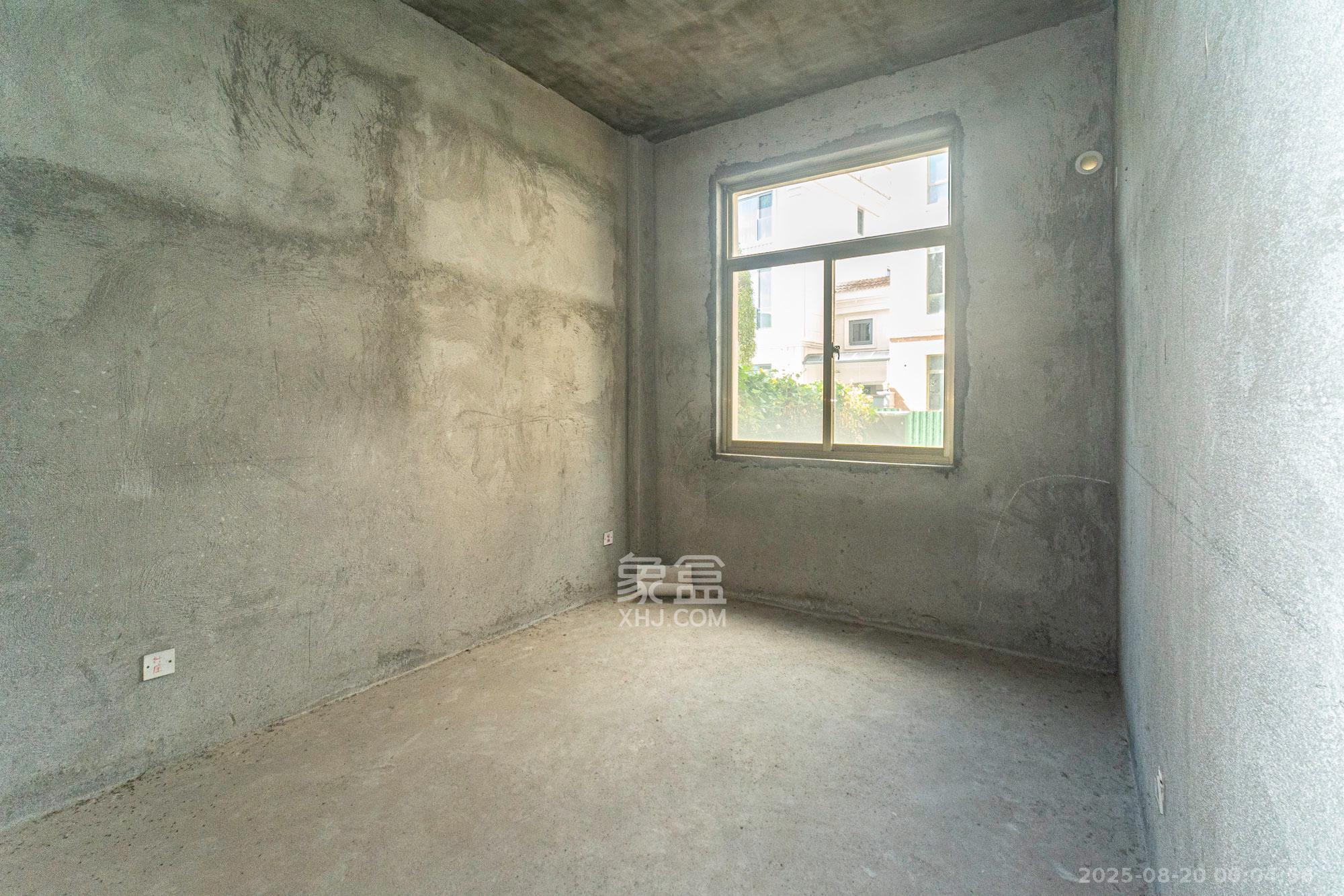 碧桂园威尼斯城  4室2厅5卫    415.0万 碧桂园威尼斯城  4室2厅5卫    415.0万卧室