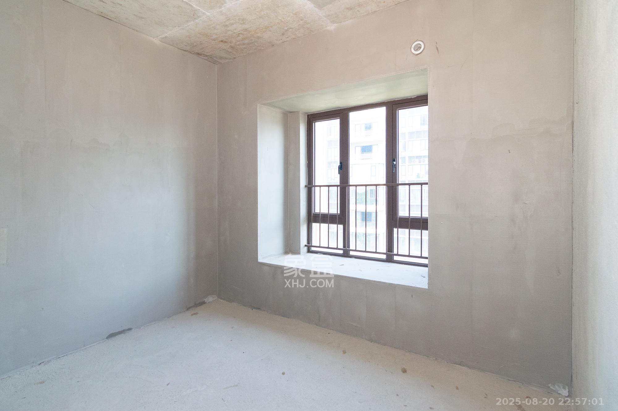 碧桂园御园  4室2厅2卫    166.0万卧室