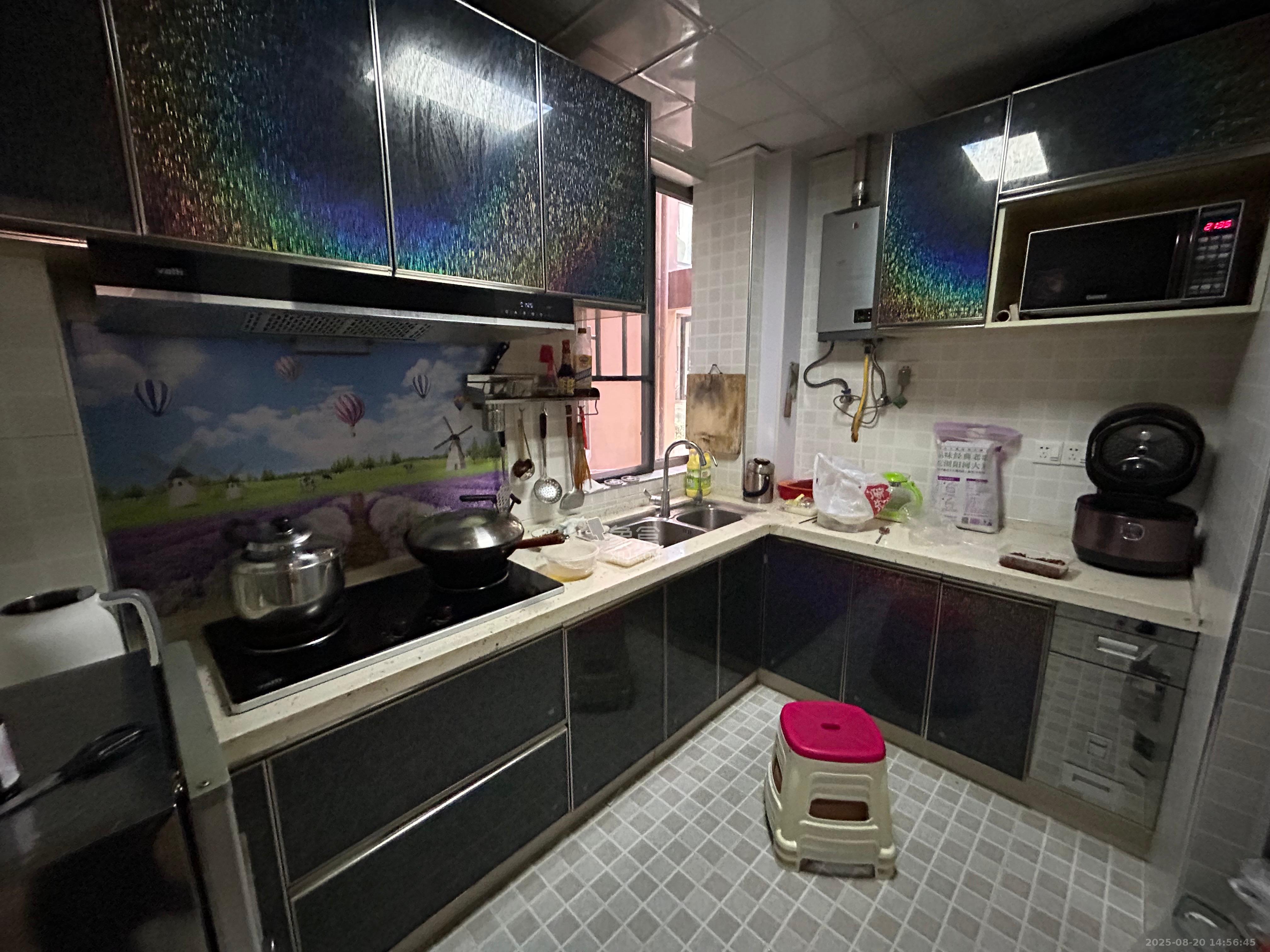 怡海星城  3室2厅1卫    2200.0元/月室内图