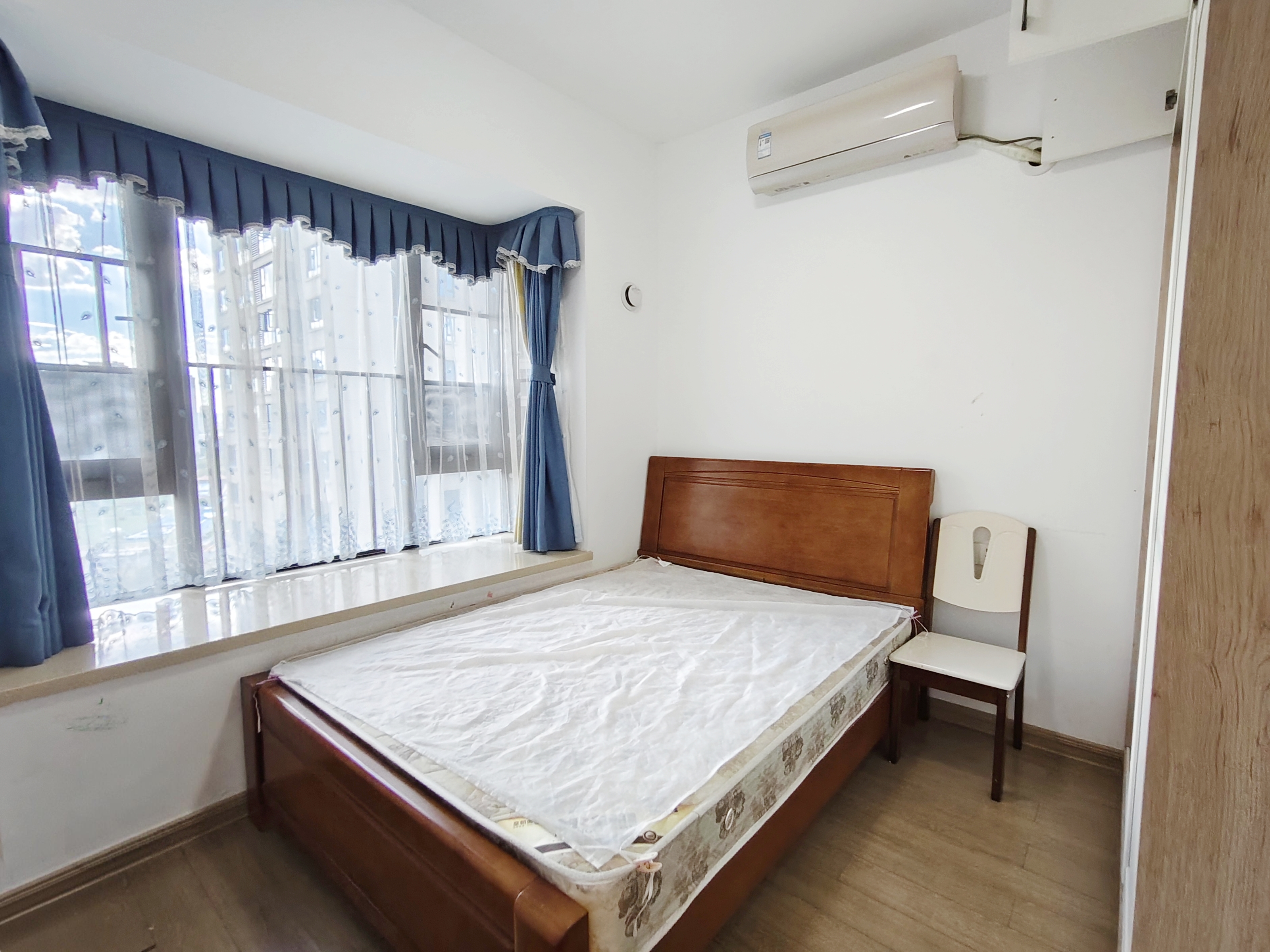 东部美的城 3室2厅1卫 49.8万 东部美的城 3室2厅1卫 49.8万室内图